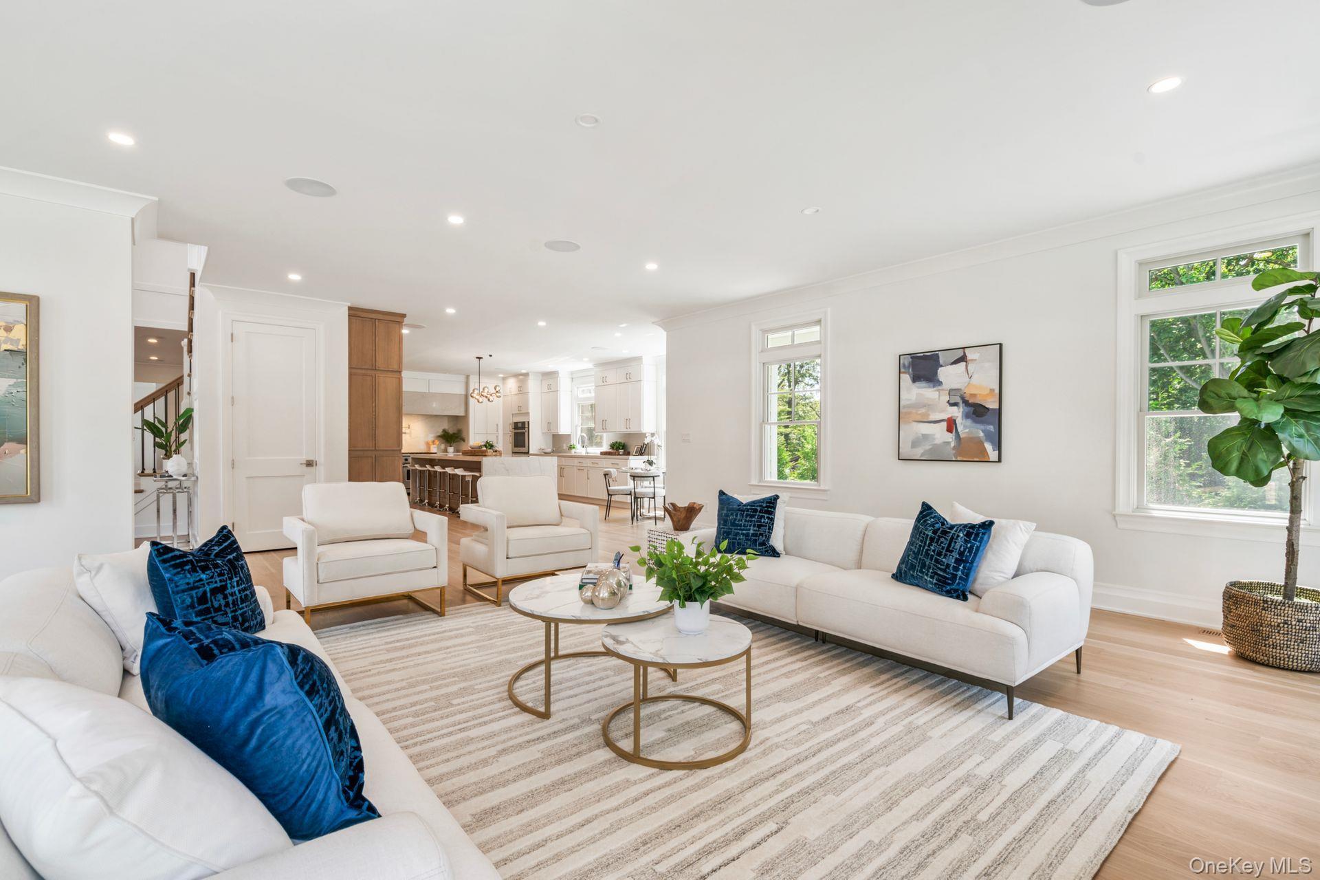 Single Family Threepence Suffolk County, NY 11747, MLS-857547-10