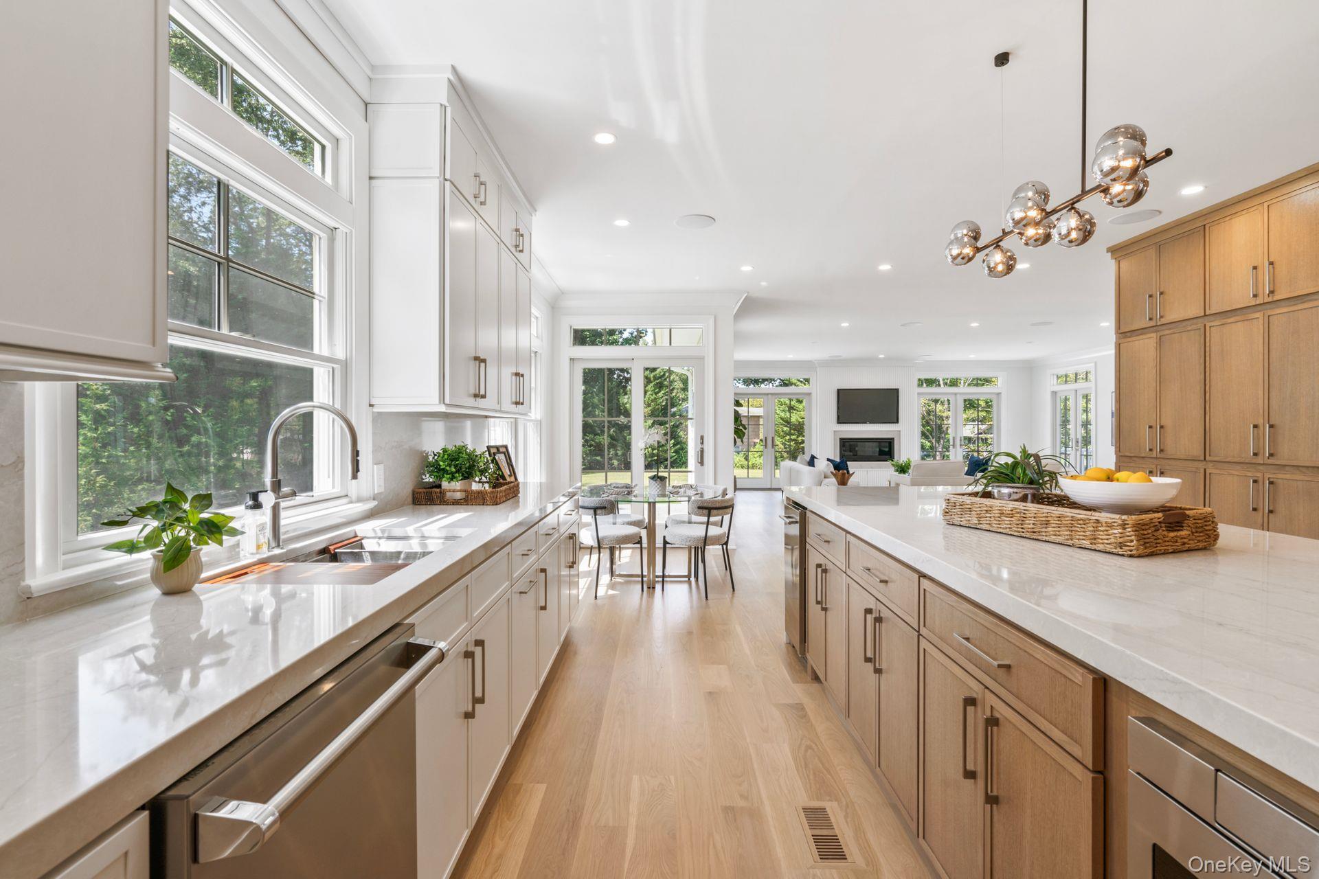 Single Family Threepence Suffolk County, NY 11747, MLS-857547-13