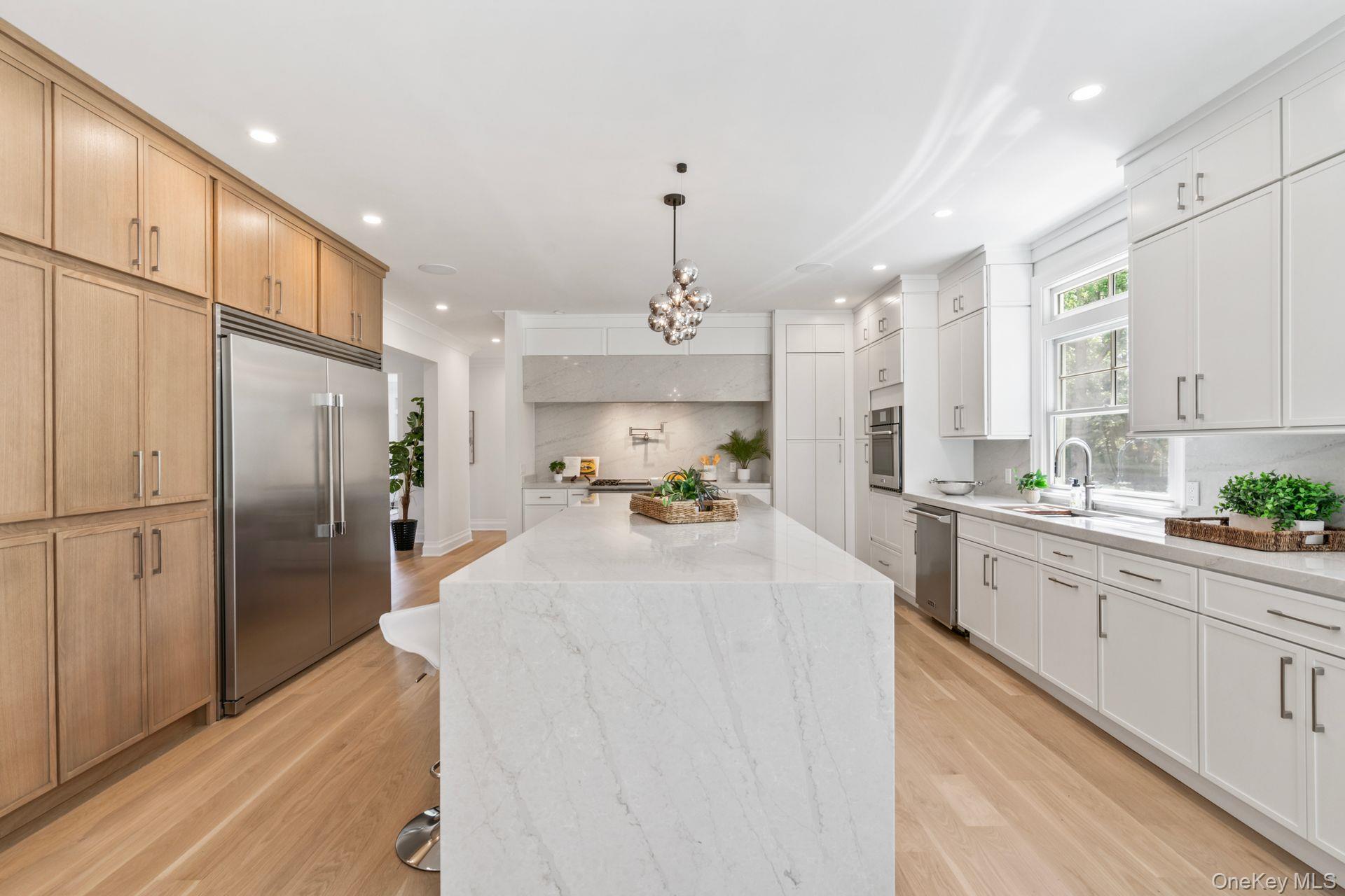 Single Family Threepence Suffolk County, NY 11747, MLS-857547-15