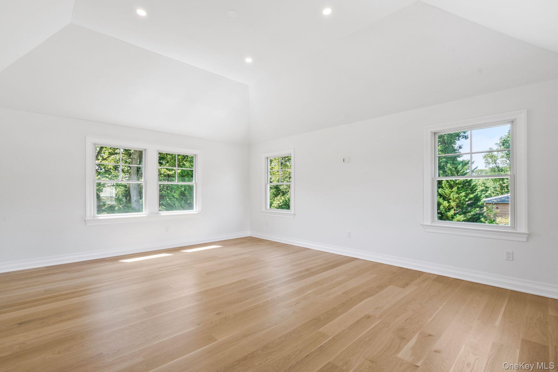 Single Family Threepence Suffolk County, NY 11747, MLS-857547-27