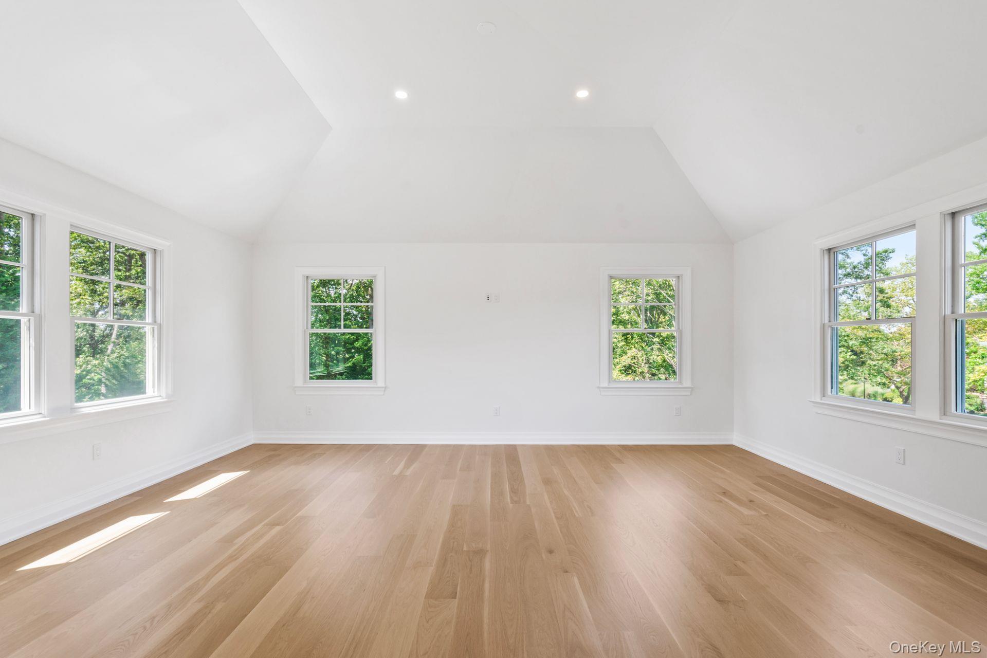 Single Family Threepence Suffolk County, NY 11747, MLS-857547-33