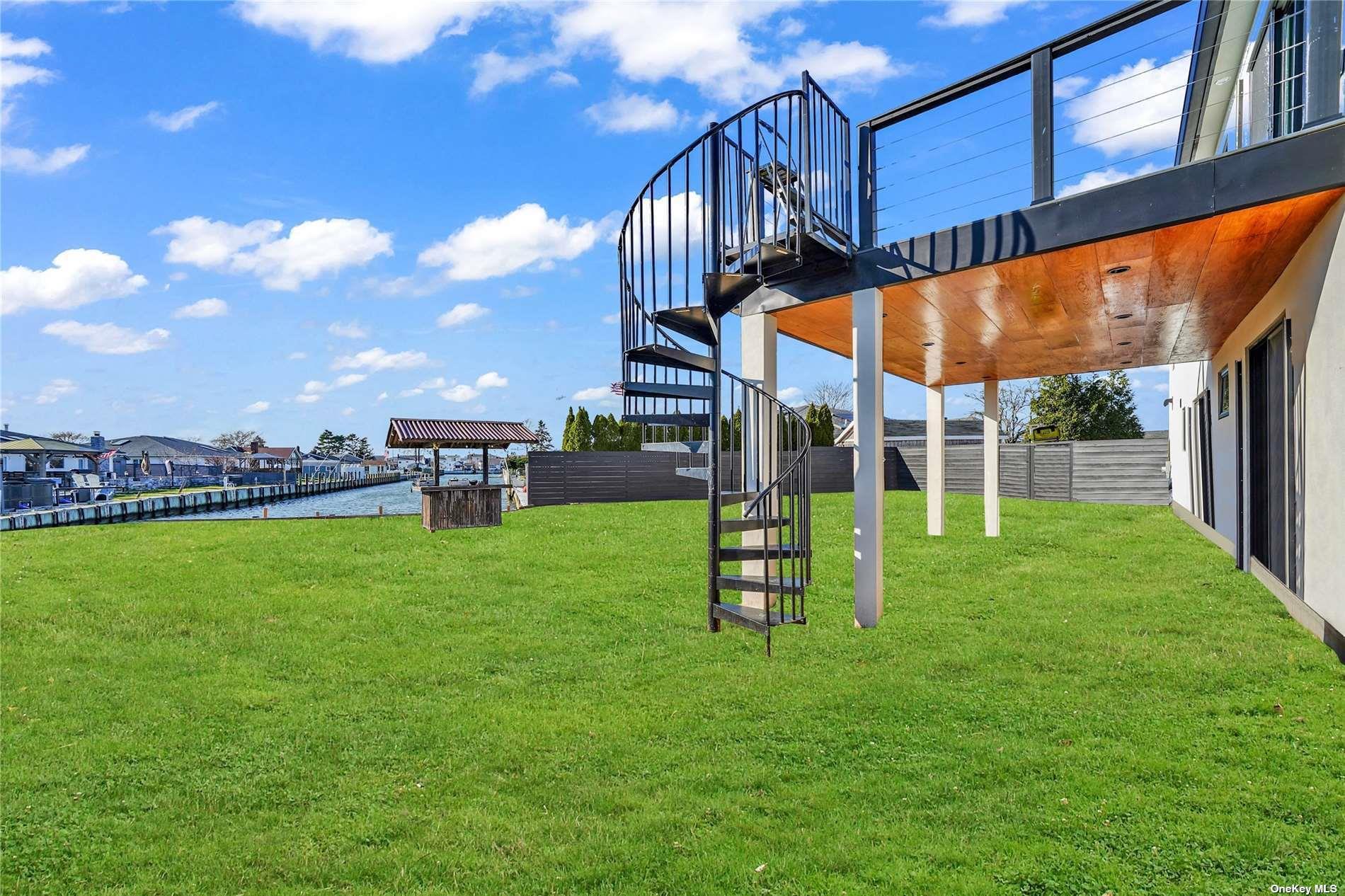 Single Family Schooner  Suffolk County, NY 11726, MLS-857555-30