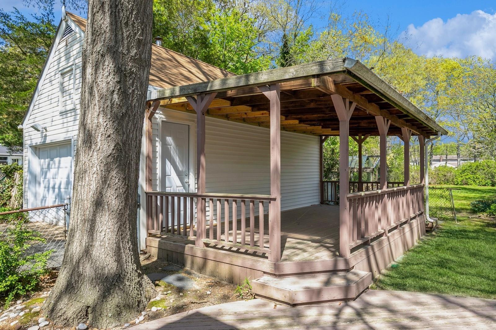 Single Family Lowell  Suffolk County, NY 11742, MLS-857559-27