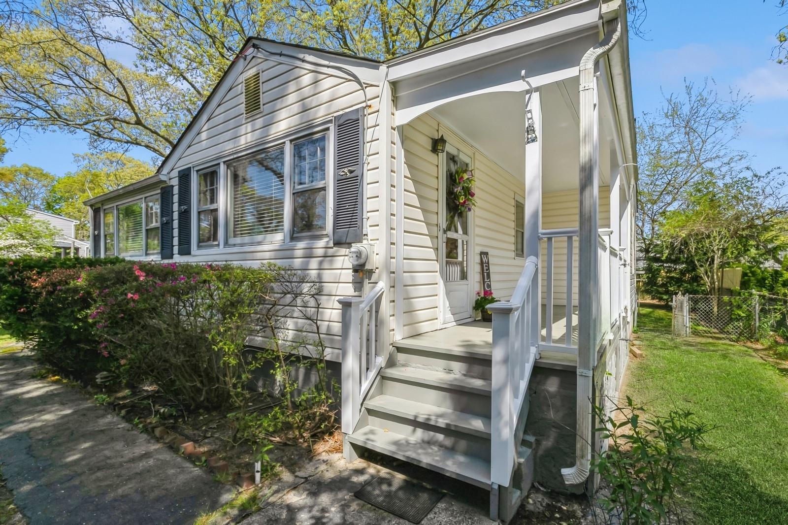 Single Family Lowell  Suffolk County, NY 11742, MLS-857559-3