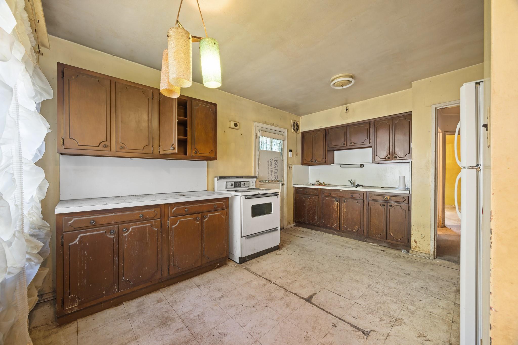 Single Family 264th  Queens, NY 11004, MLS-857564-2