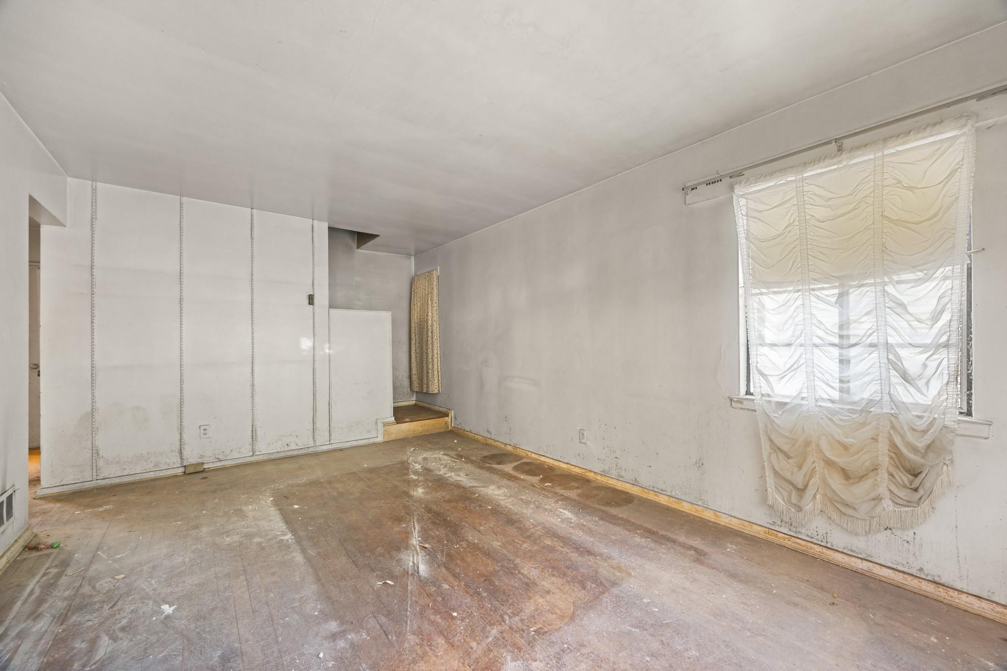 Single Family 264th  Queens, NY 11004, MLS-857564-5