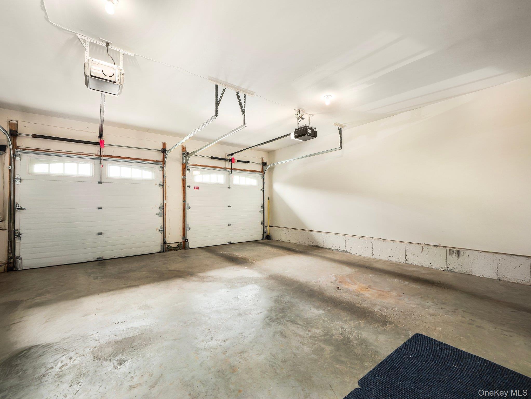 Condo Vassar  Dutchess County, NY 12524, MLS-857578-20