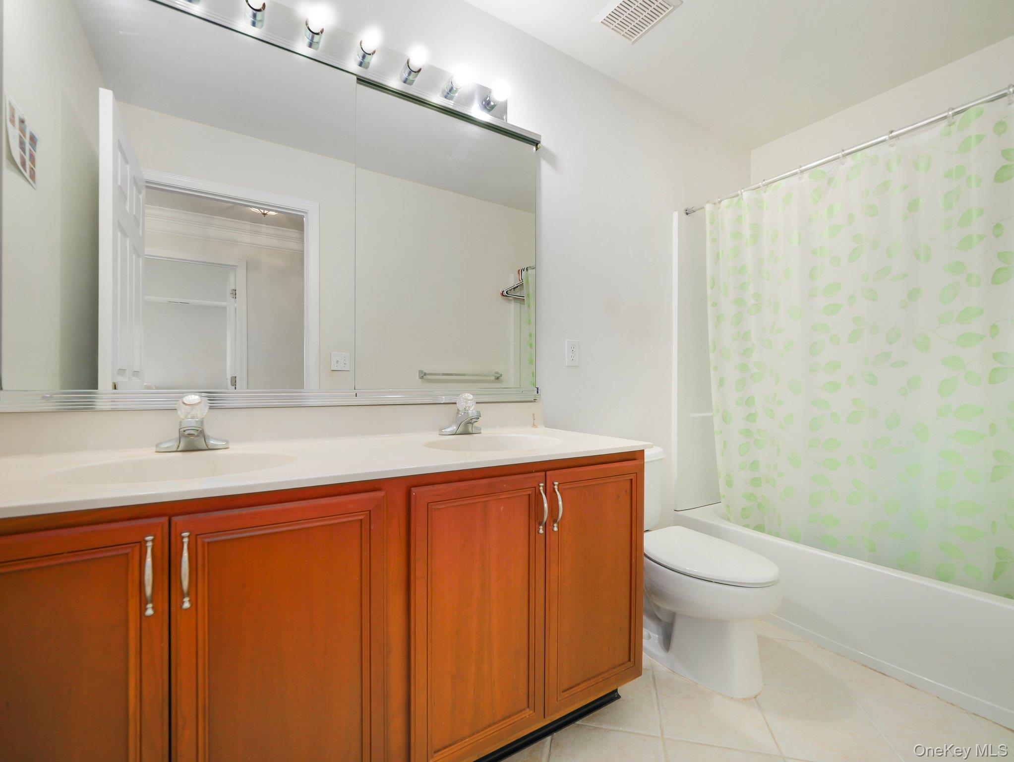 Condo Vassar  Dutchess County, NY 12524, MLS-857578-26