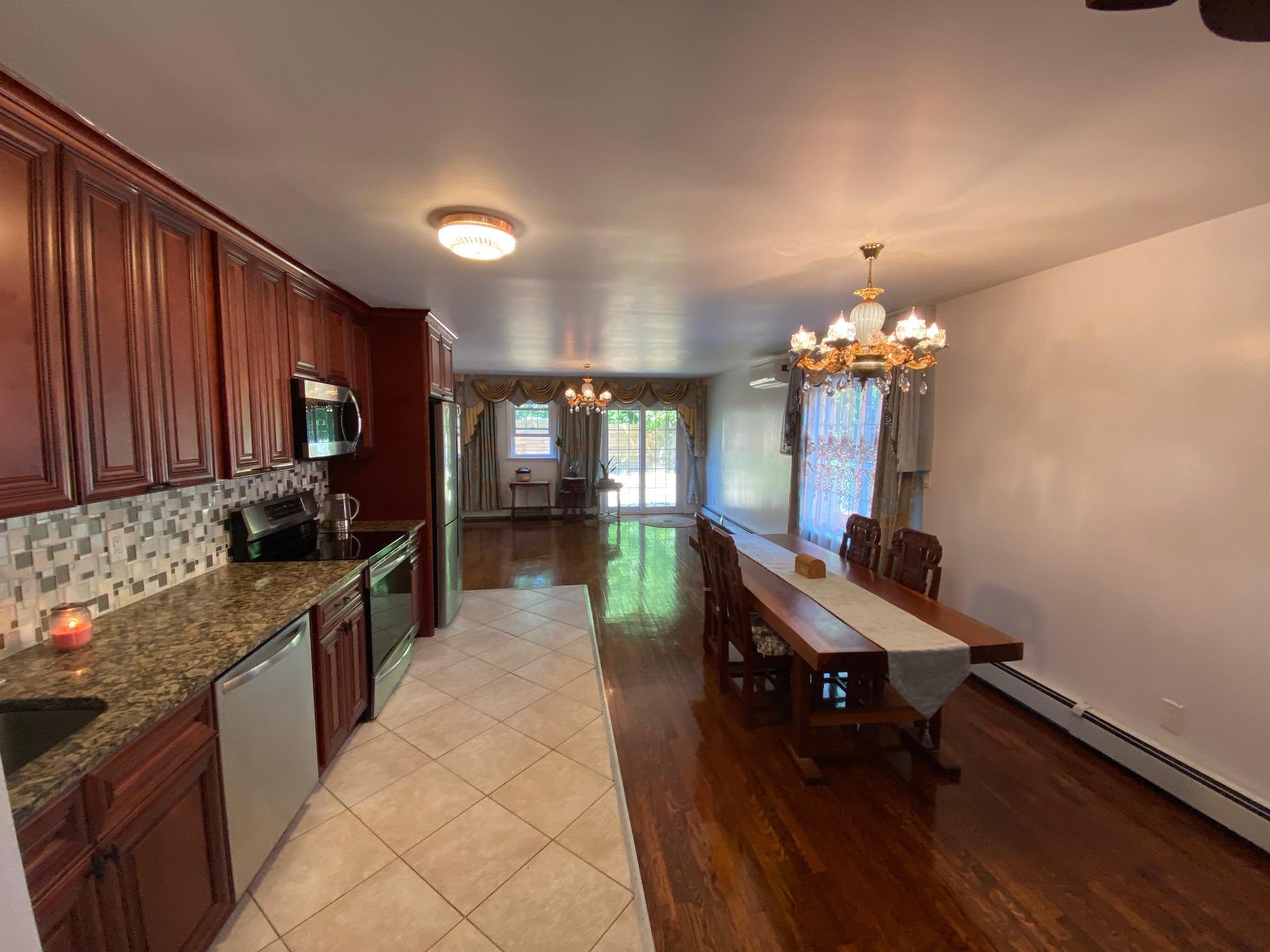 Single Family Mechanic  Nassau County, NY 11542, MLS-857583-16