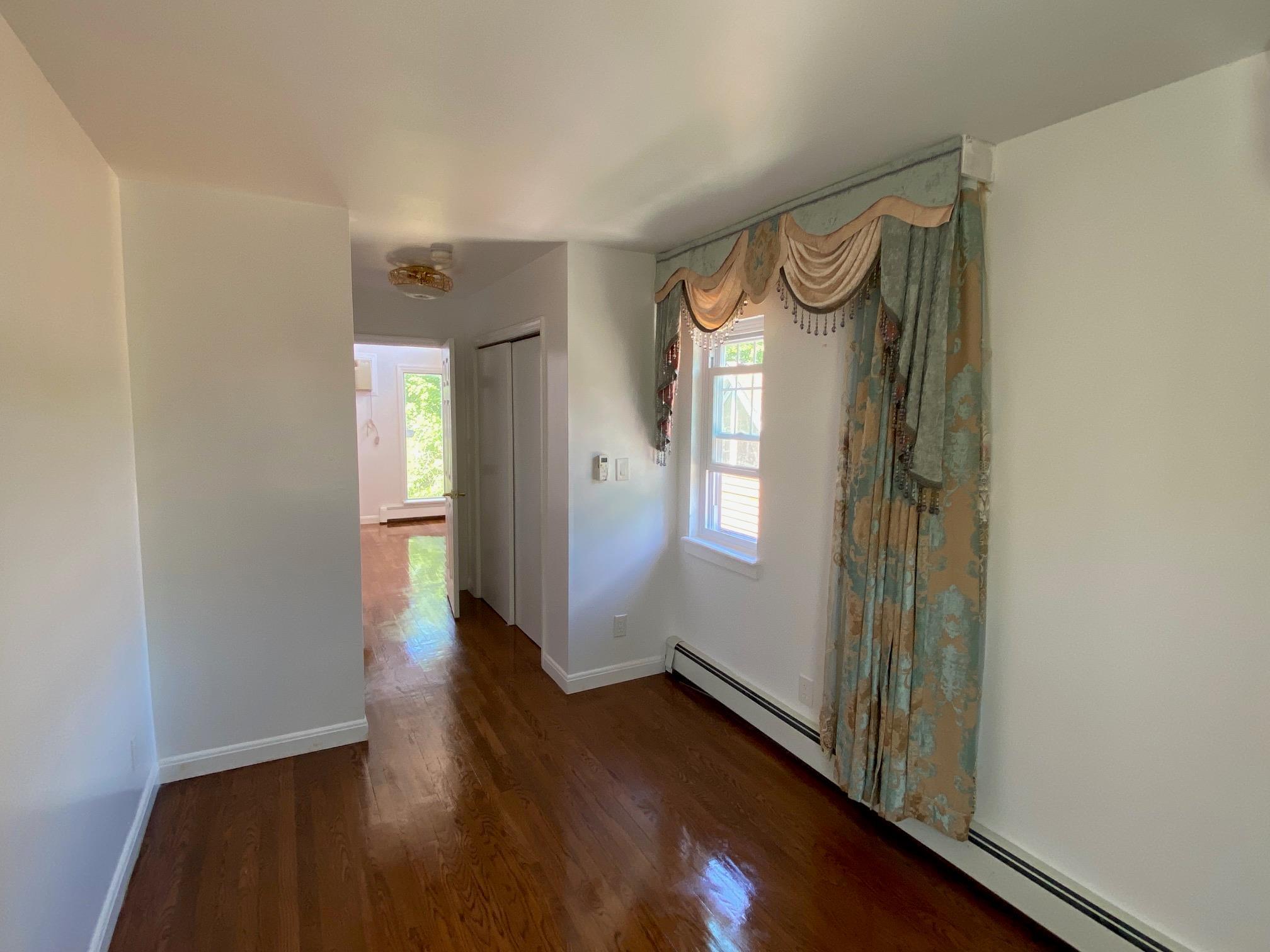 Single Family Mechanic  Nassau County, NY 11542, MLS-857583-22