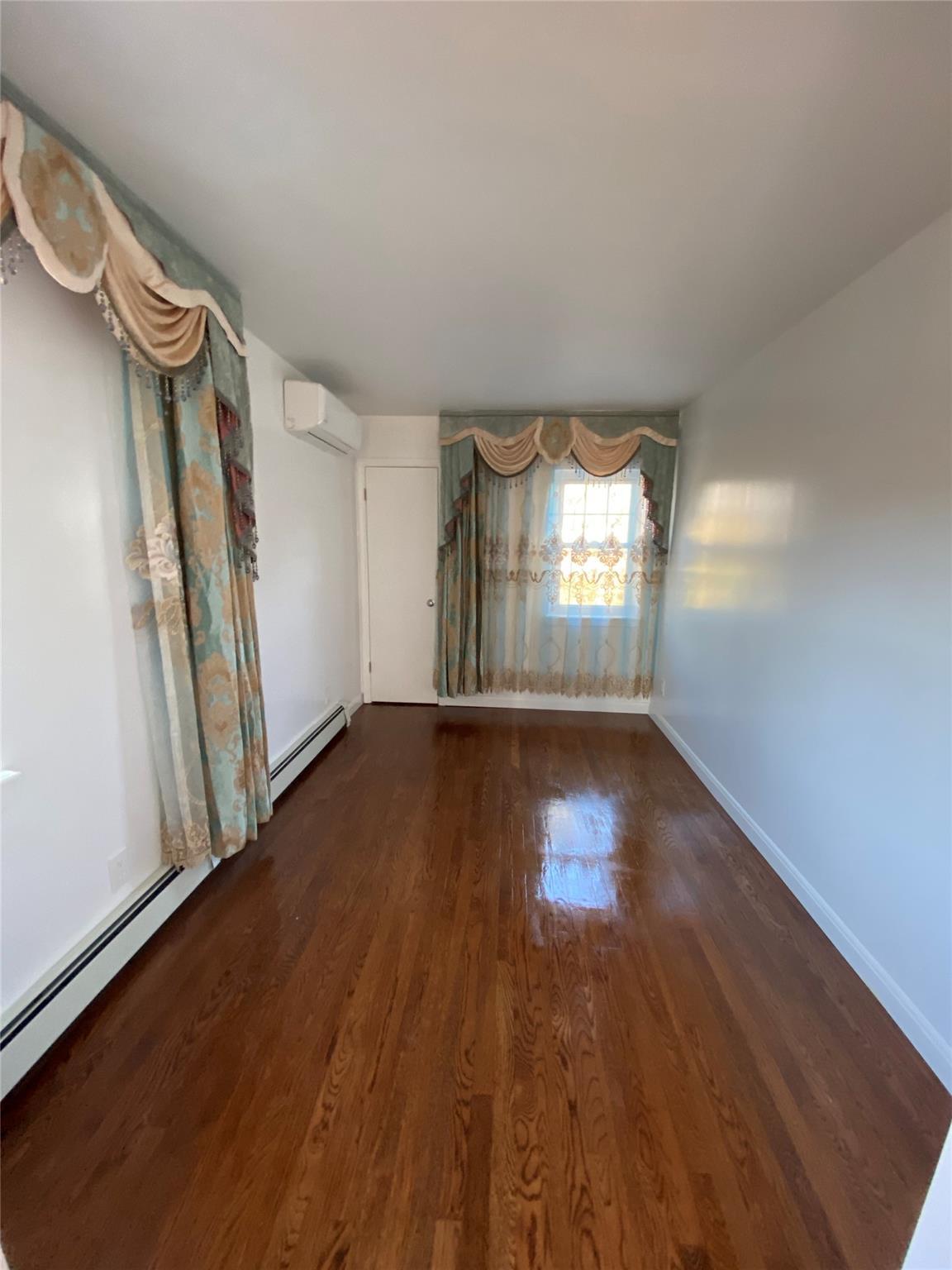 Single Family Mechanic  Nassau County, NY 11542, MLS-857583-8