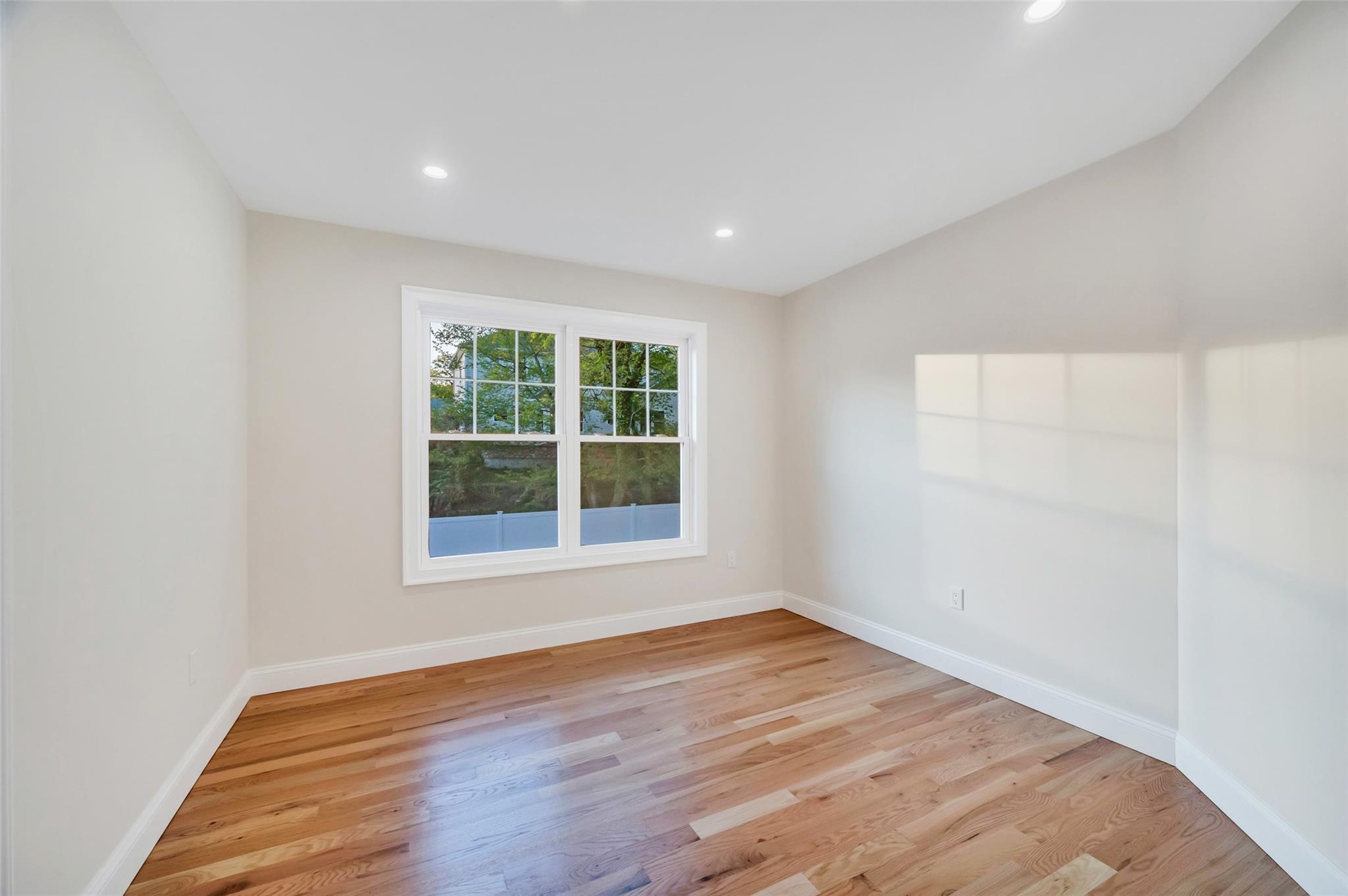 Single Family Country  Suffolk County, NY 11787, MLS-857586-38
