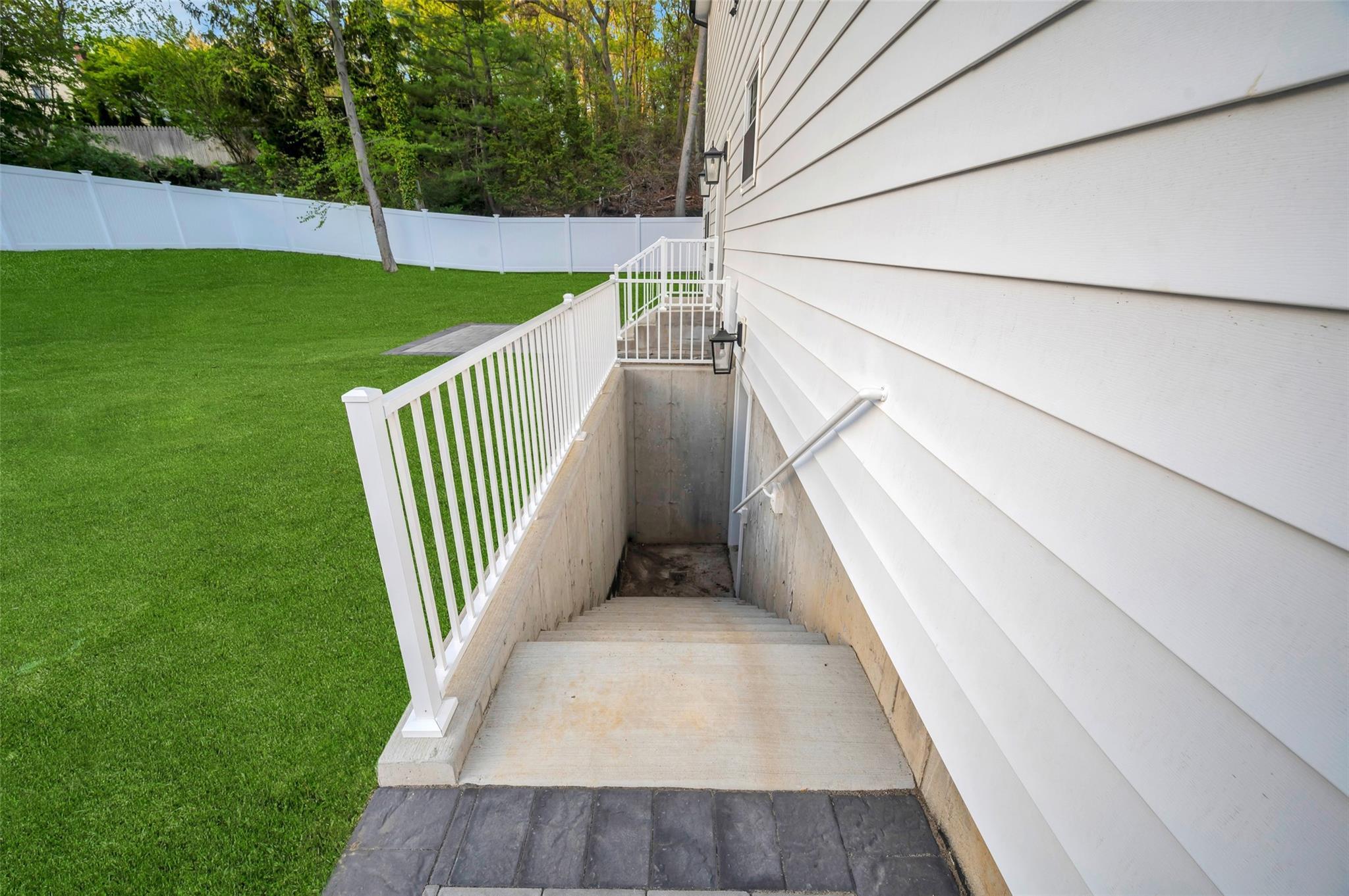 Single Family Country  Suffolk County, NY 11787, MLS-857586-43