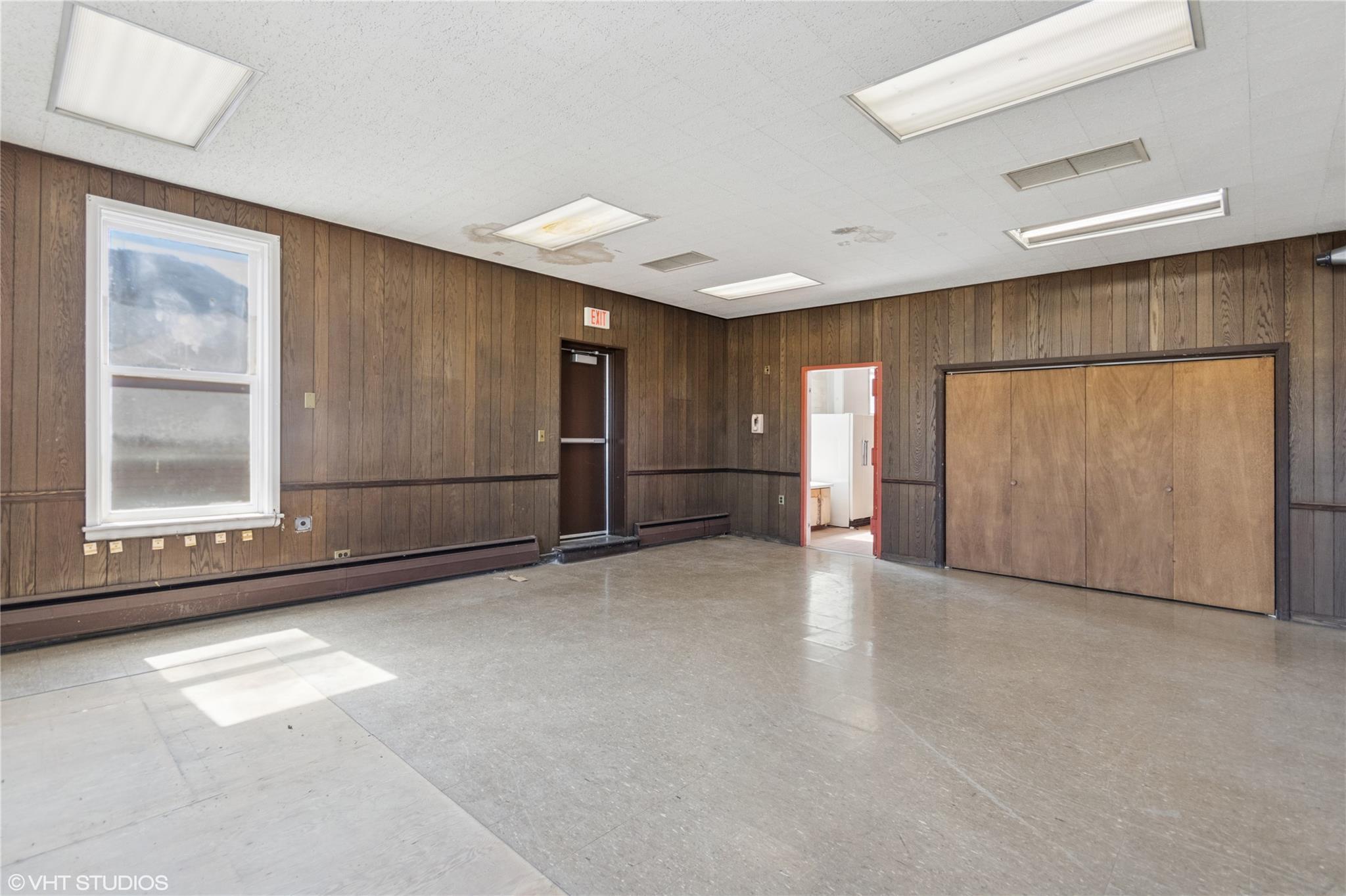 Single Family Main  Dutchess County, NY 12508, MLS-857587-13