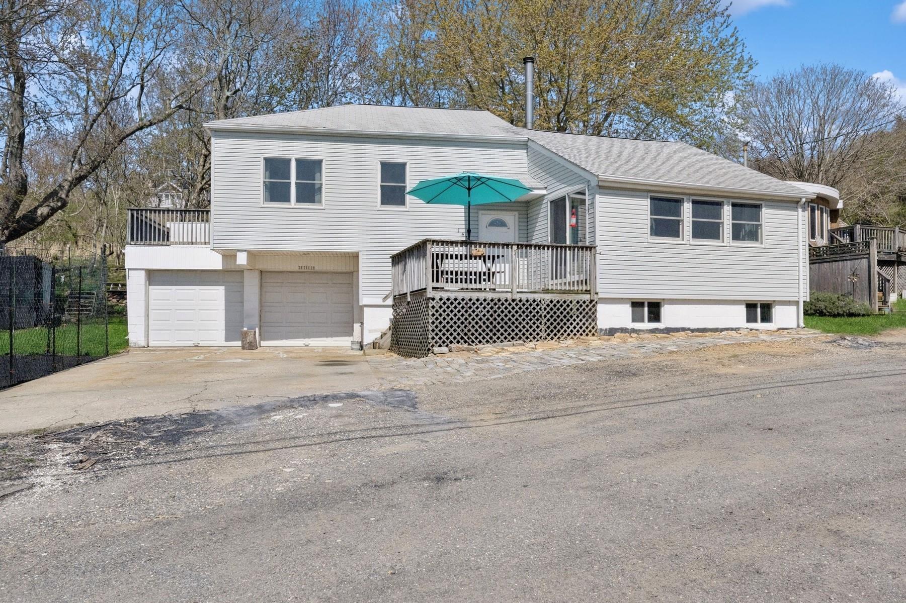 Single Family Tuthill  Suffolk County, NY 11954, MLS-857589-5
