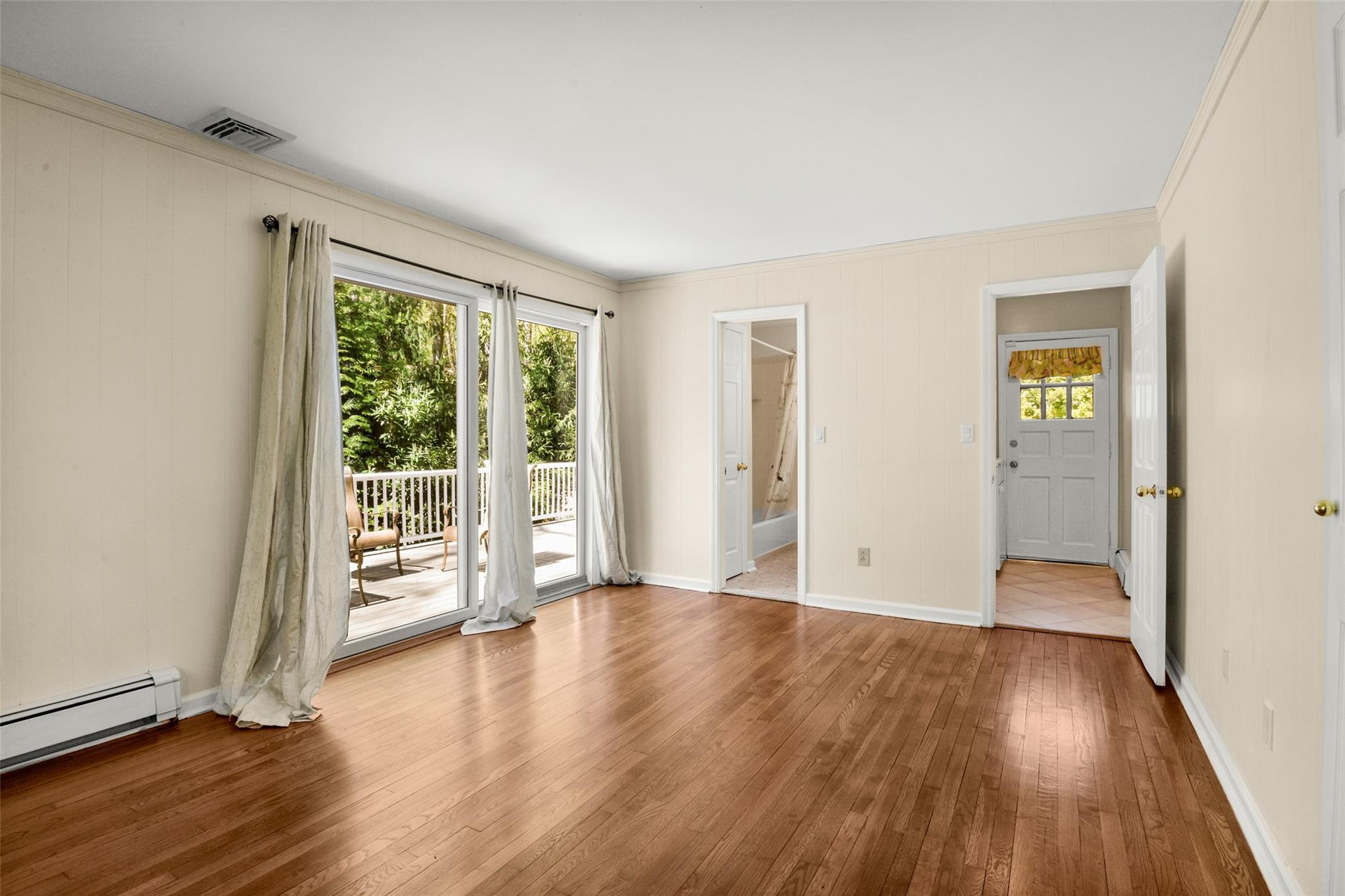 Single Family Surrey  Out Of Area, NY 06903, MLS-857590-17
