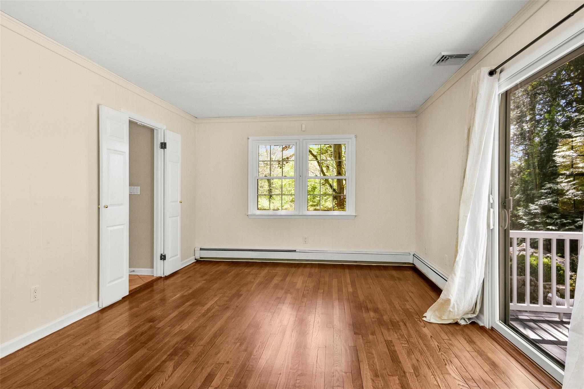 Single Family Surrey  Out Of Area, NY 06903, MLS-857590-19