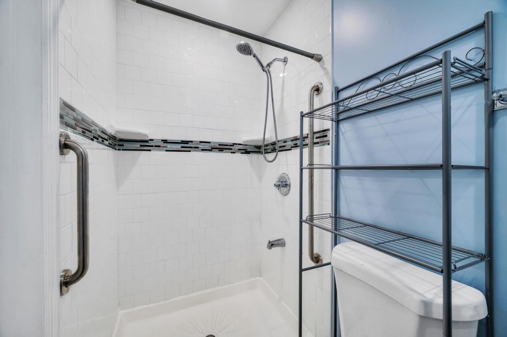 Single Family 96  Queens, NY 11416, MLS-857593-21