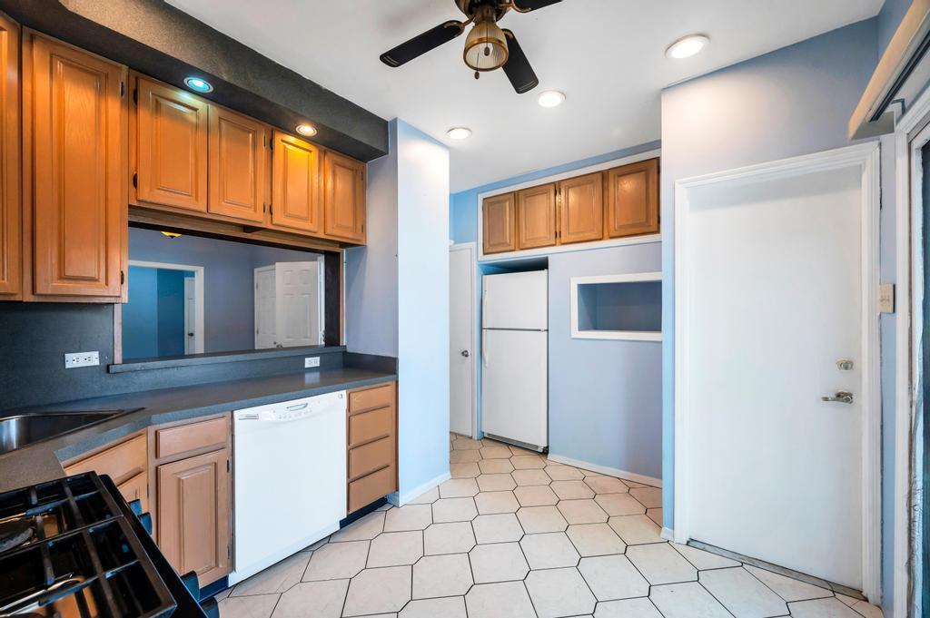 Single Family 96  Queens, NY 11416, MLS-857593-5