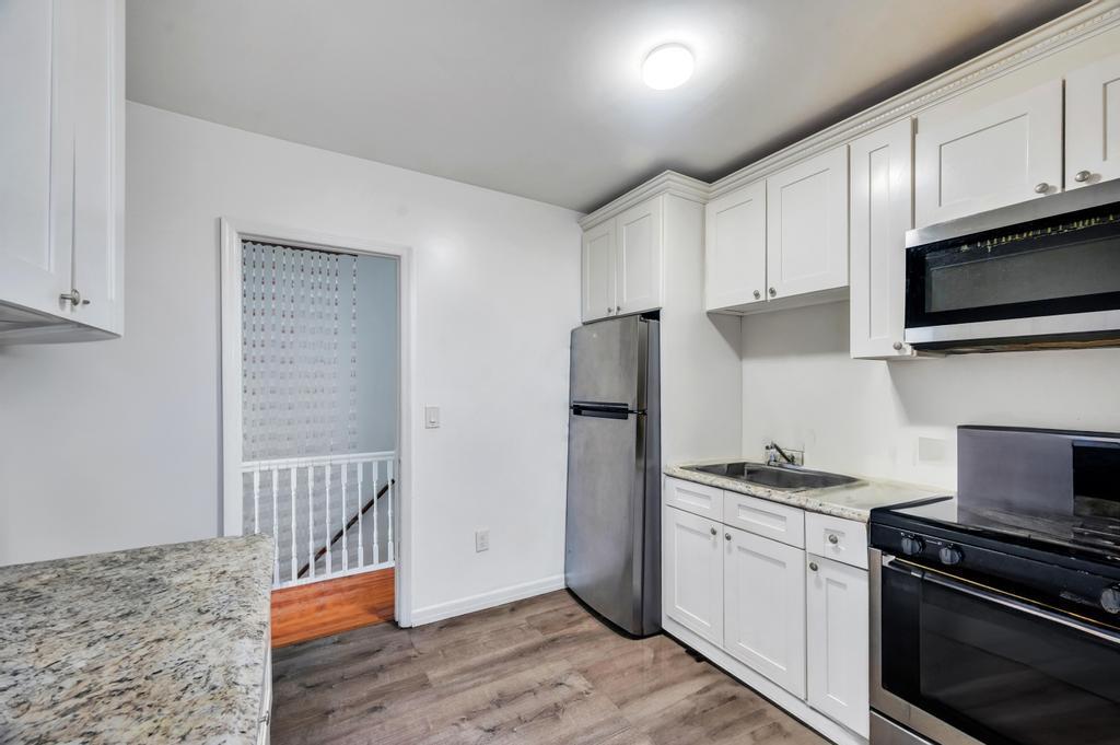 Single Family 96  Queens, NY 11416, MLS-857593-6