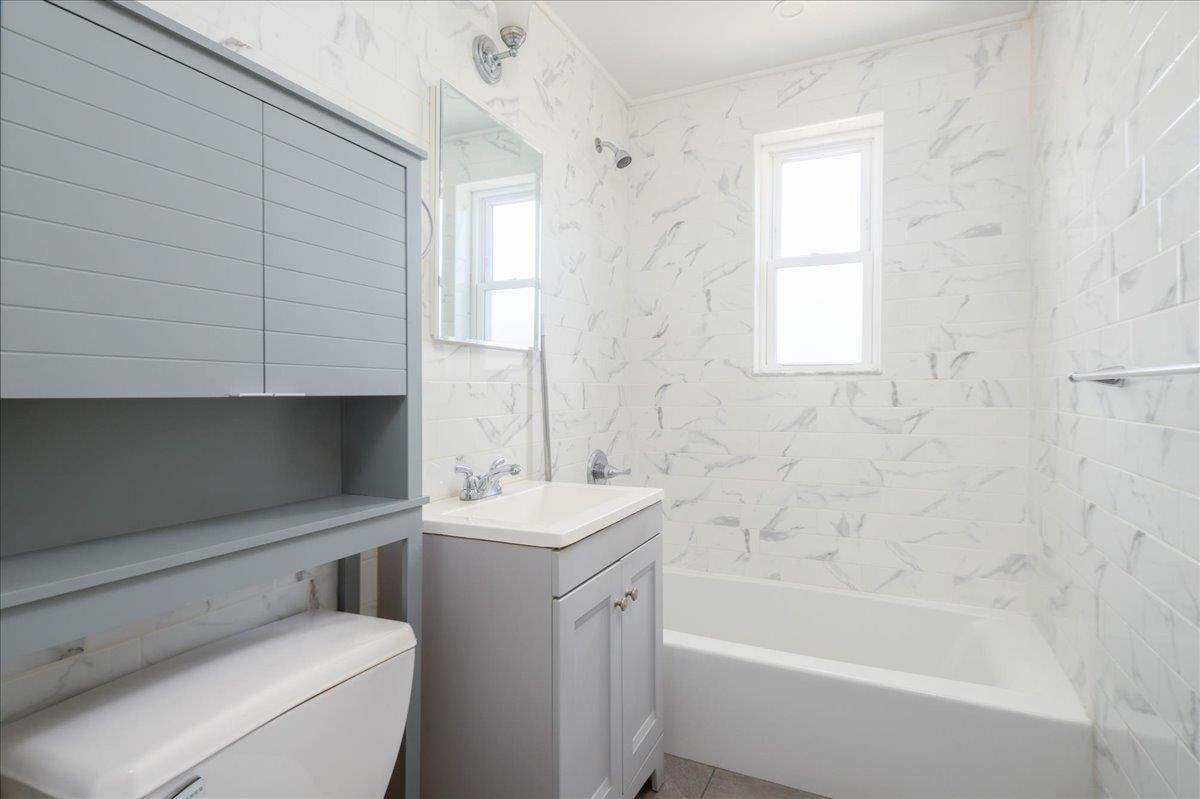 Single Family 69th  Queens, NY 11378, MLS-857607-6