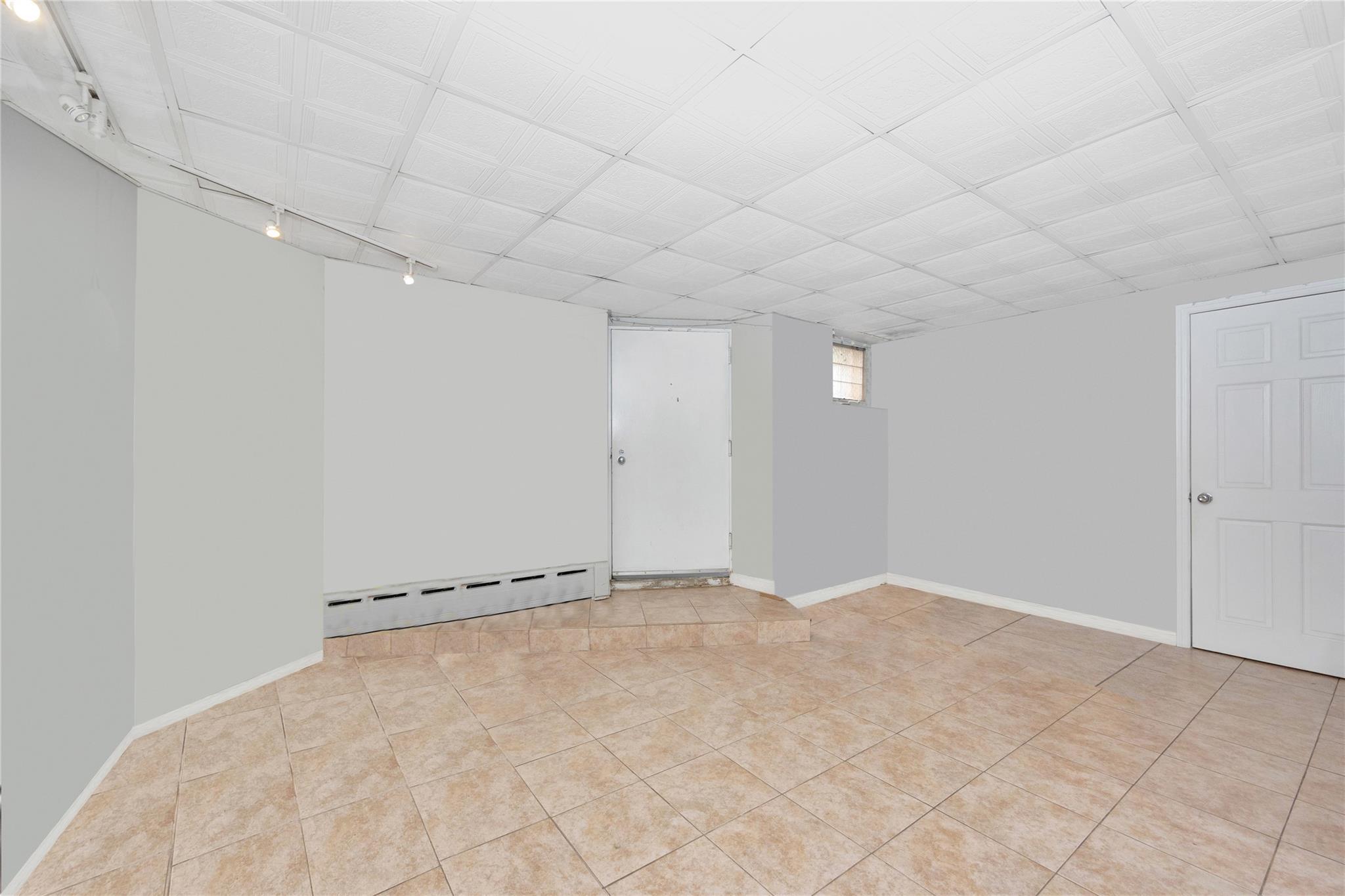 Single Family 74th  Queens, NY 11379, MLS-857609-20