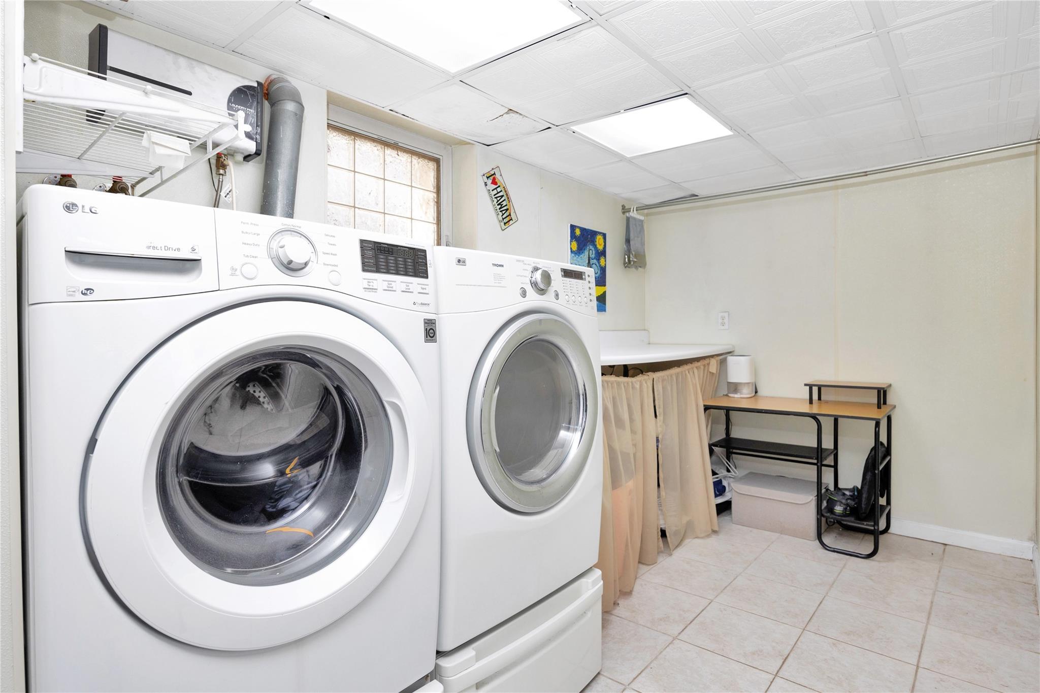 Single Family 74th  Queens, NY 11379, MLS-857609-21