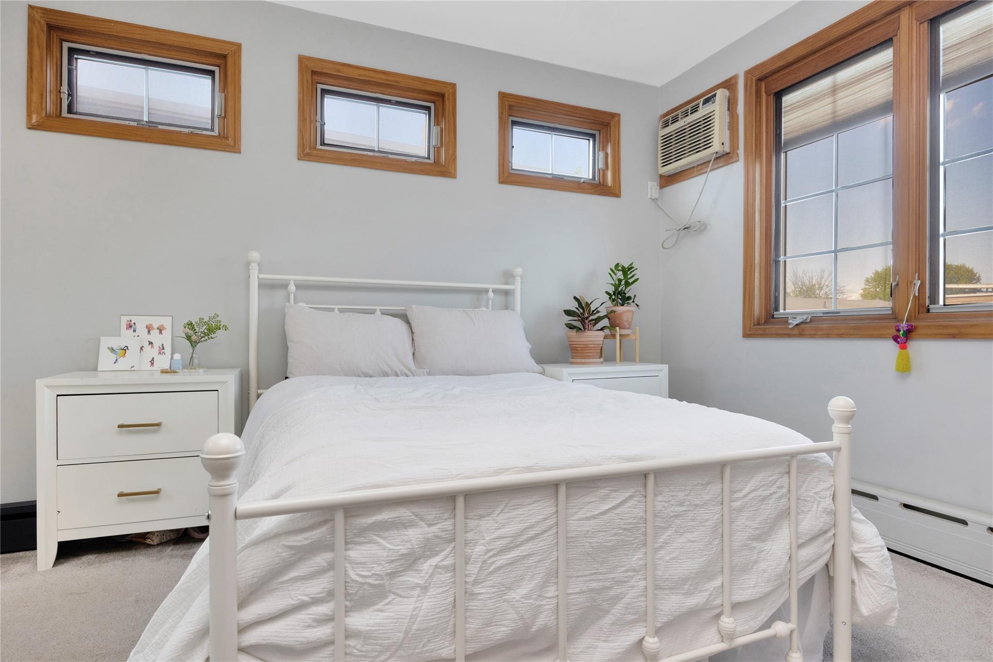 Single Family 74th  Queens, NY 11379, MLS-857609-22