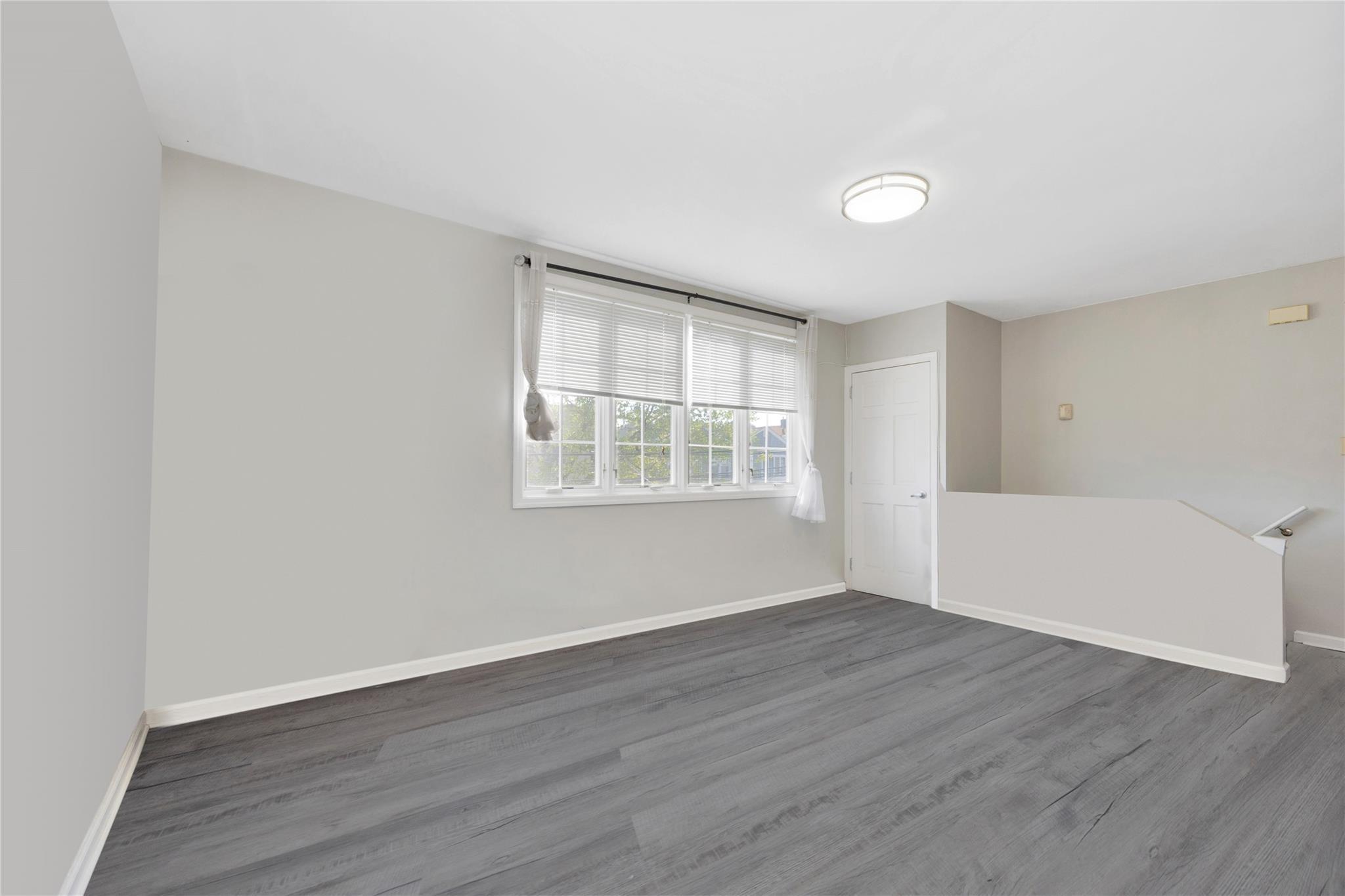 Single Family 74th  Queens, NY 11379, MLS-857609-25