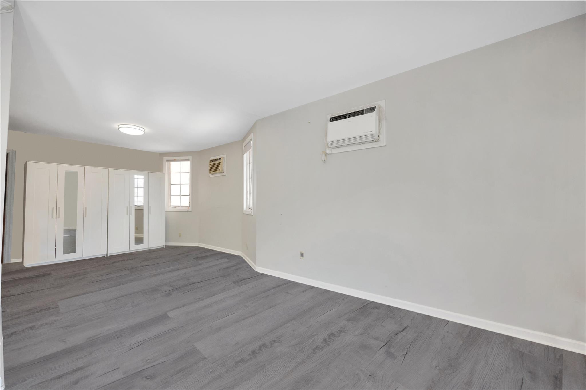 Single Family 74th  Queens, NY 11379, MLS-857609-26