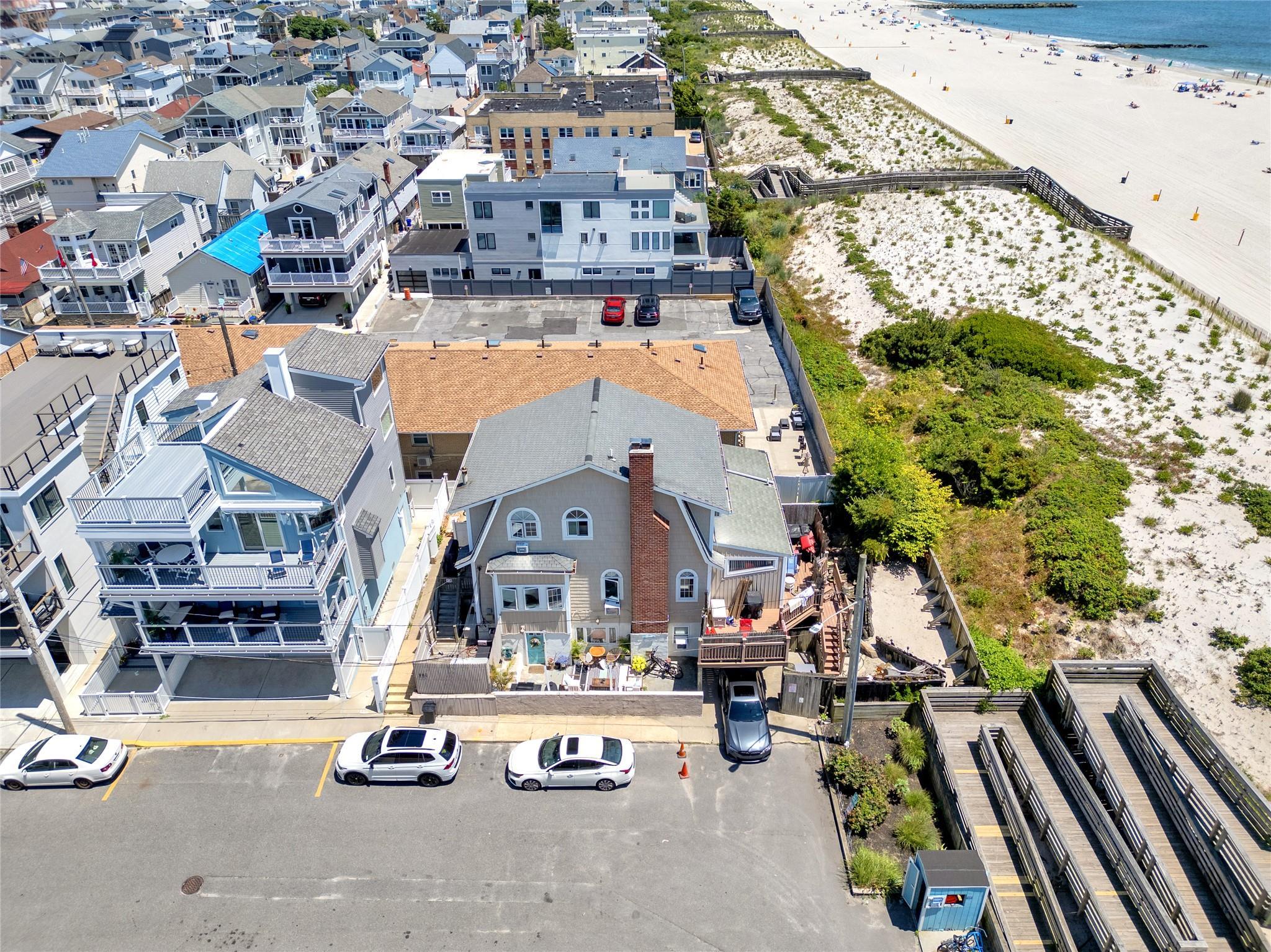 Single Family Oceanfront  Nassau County, NY 11561, MLS-857616-2