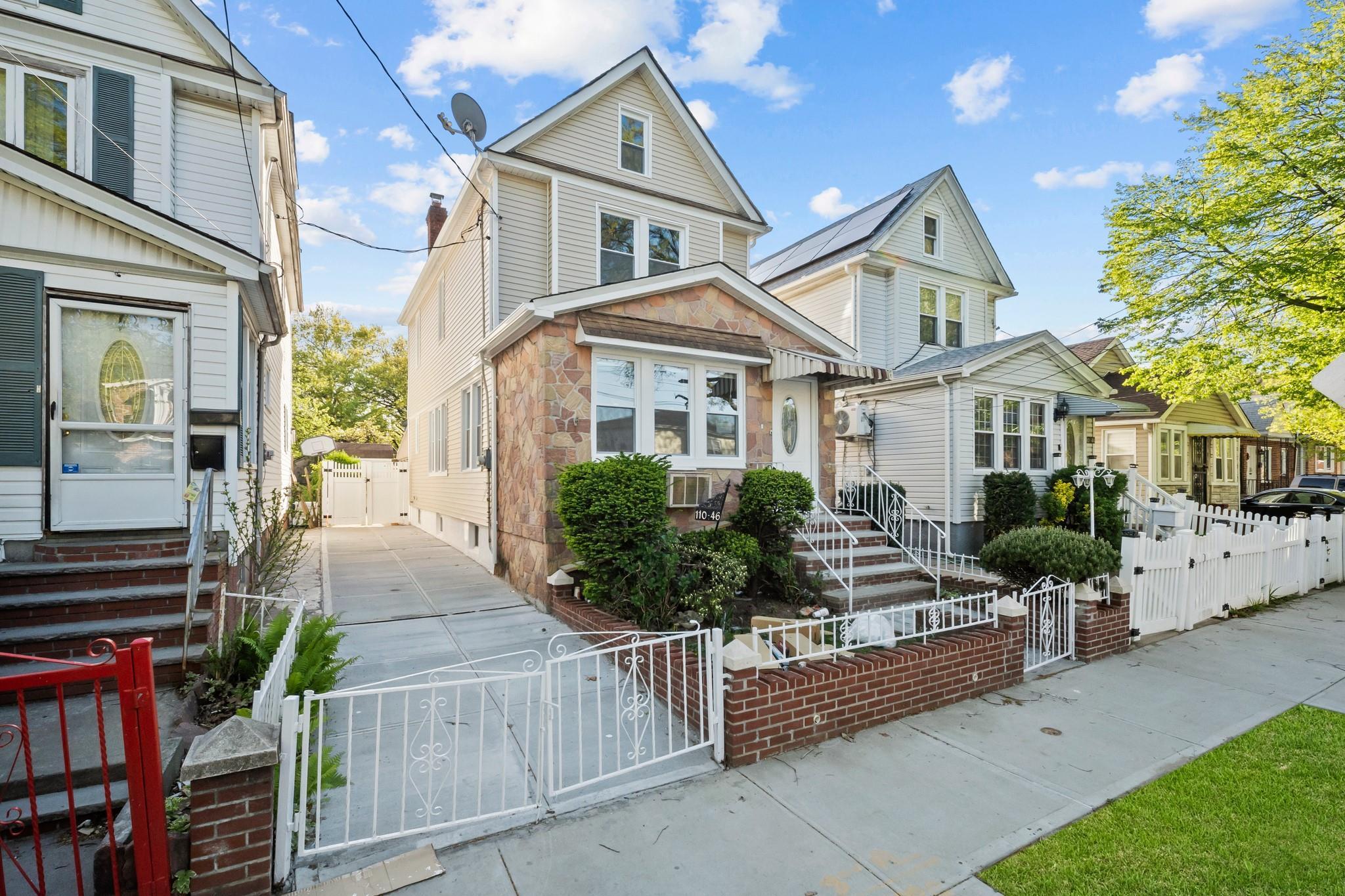 Single Family 174th  Queens, NY 11433, MLS-857623-22