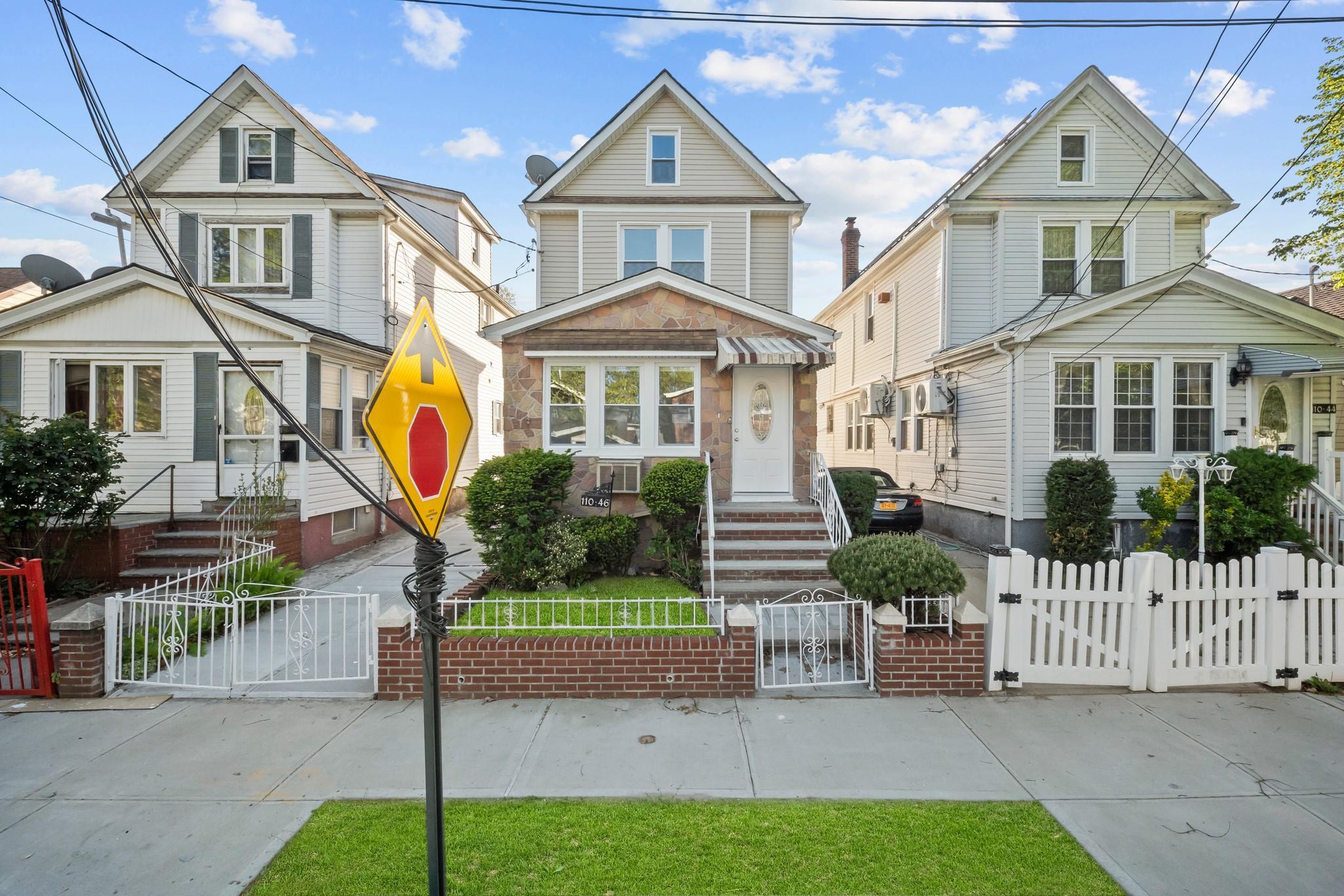 Single Family 174th  Queens, NY 11433, MLS-857623-23