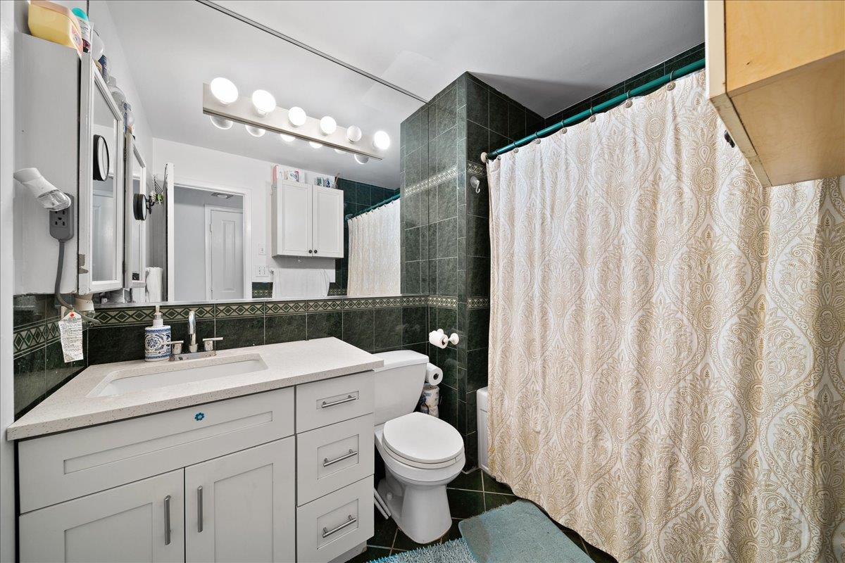 Single Family 10th  Suffolk County, NY 11757, MLS-857627-12