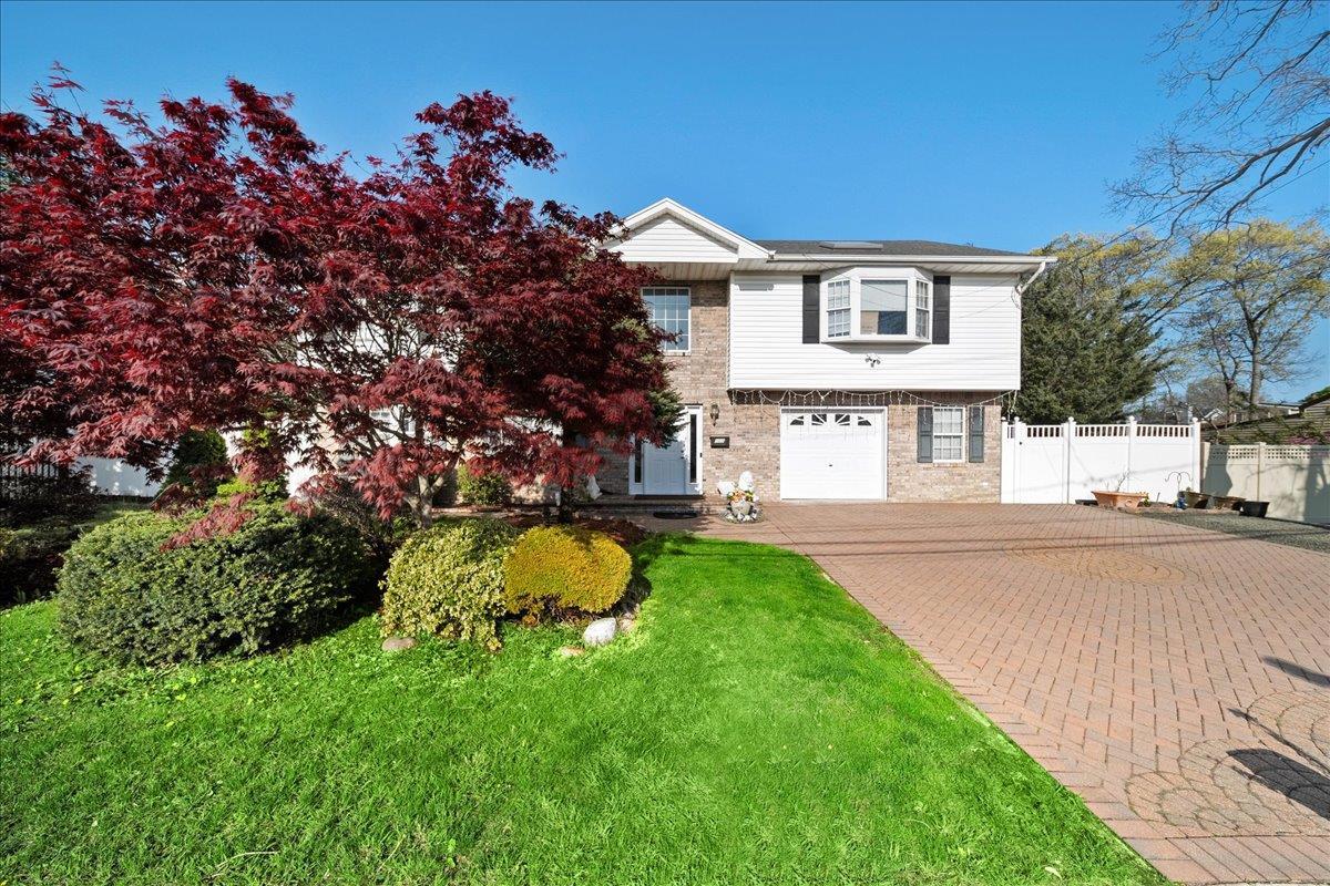 Single Family 10th  Suffolk County, NY 11757, MLS-857627-2