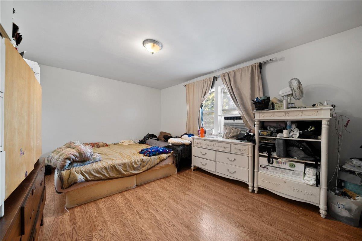 Single Family 10th  Suffolk County, NY 11757, MLS-857627-28