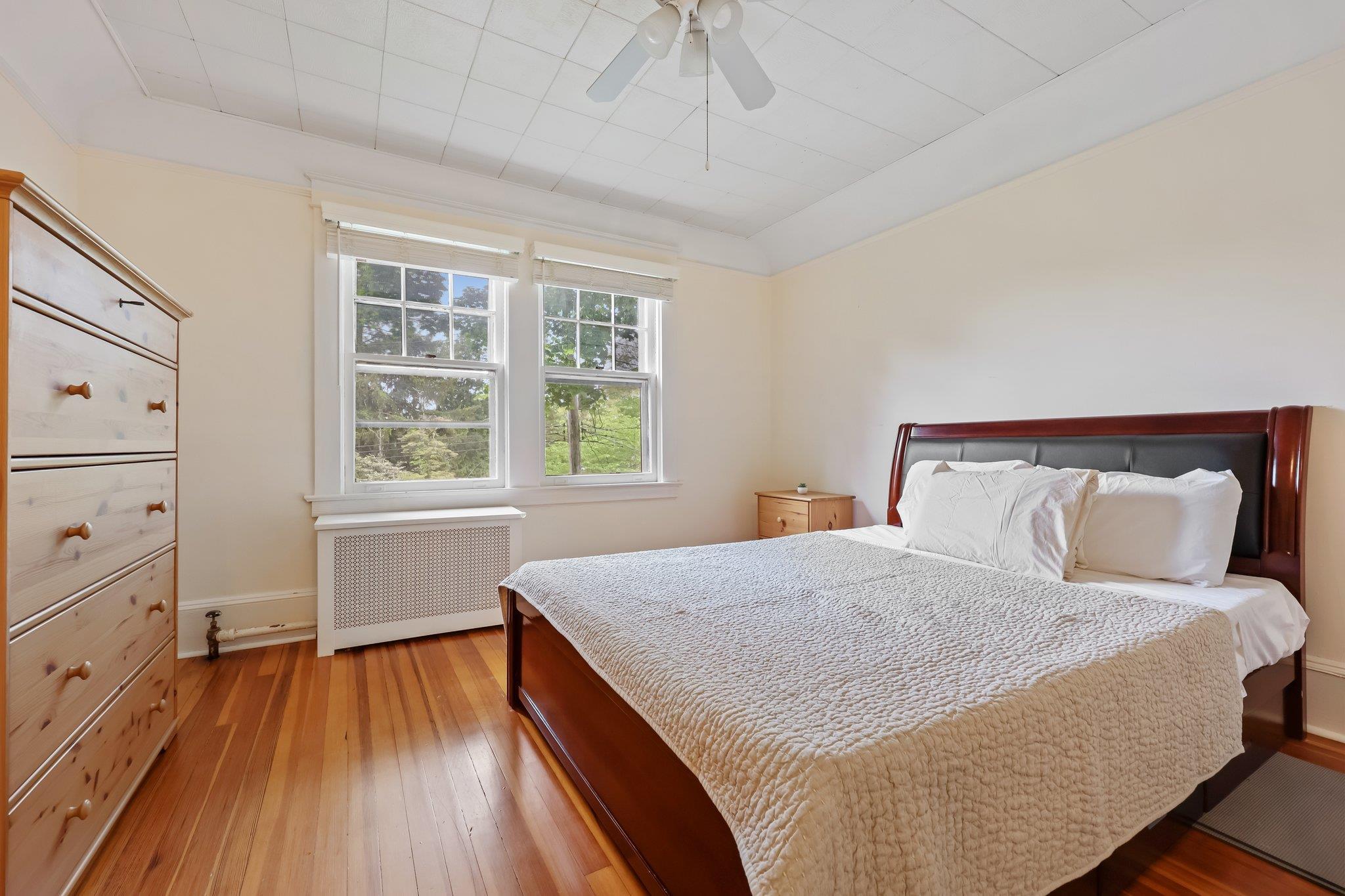 Single Family Sarles  Westchester County, NY 10570, MLS-857634-21
