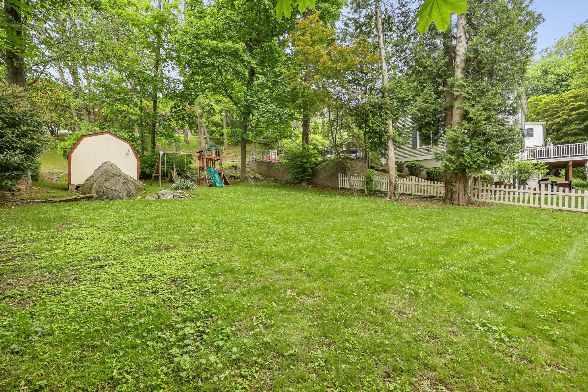 Single Family Sarles  Westchester County, NY 10570, MLS-857634-25