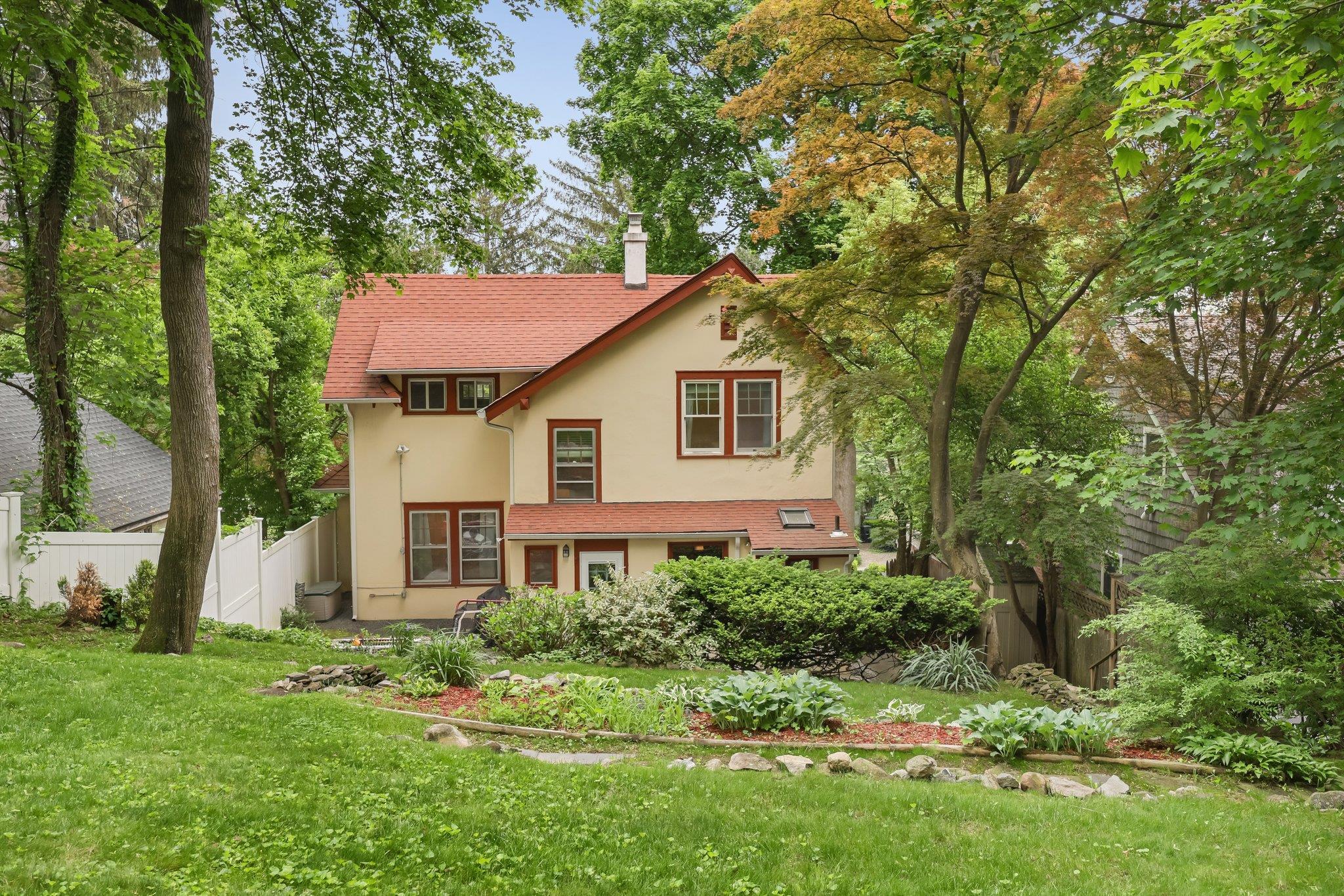 Single Family Sarles  Westchester County, NY 10570, MLS-857634-26