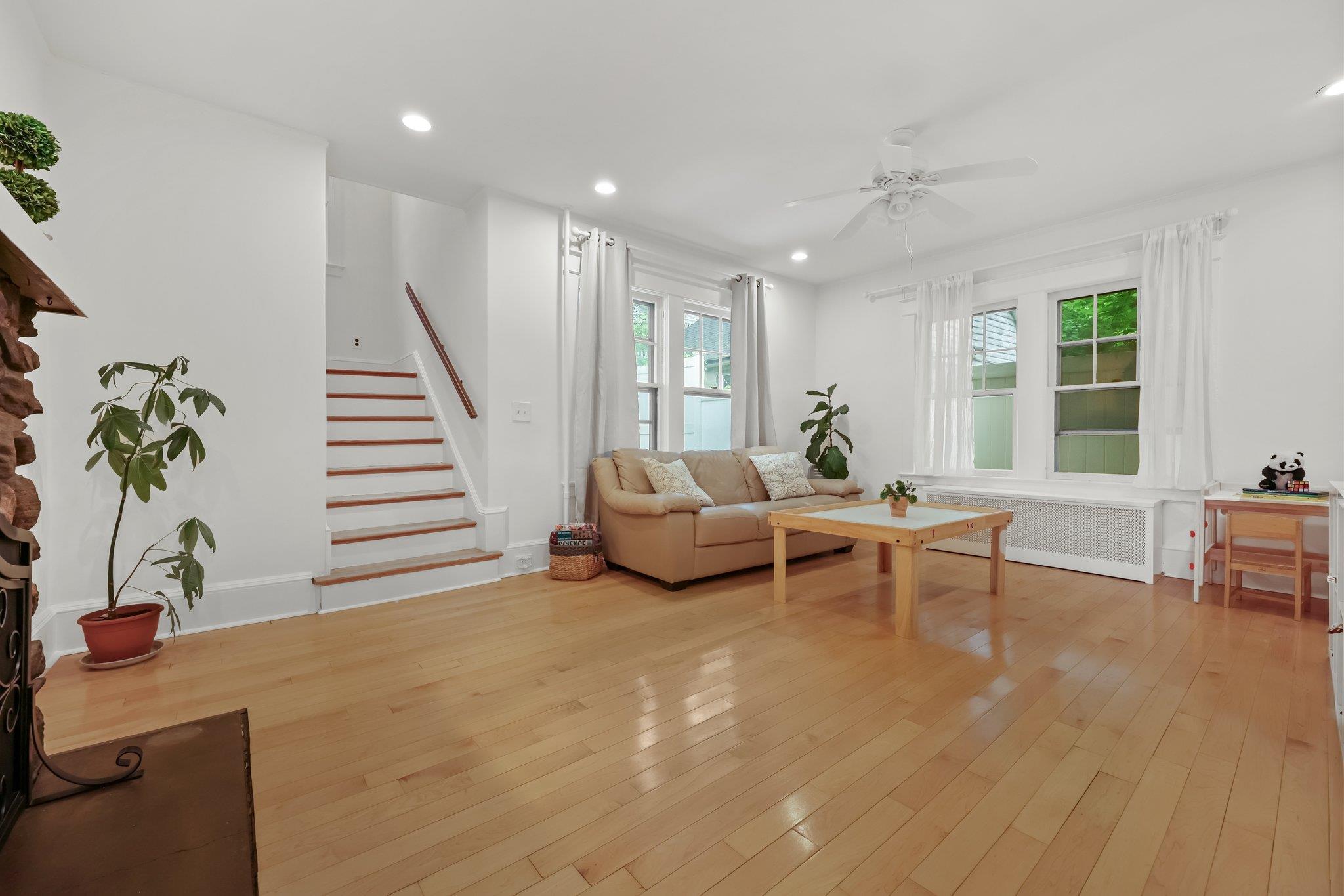 Single Family Sarles  Westchester County, NY 10570, MLS-857634-4