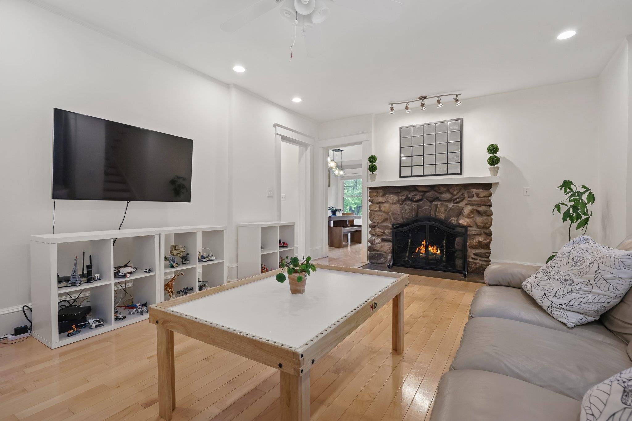 Single Family Sarles  Westchester County, NY 10570, MLS-857634-6