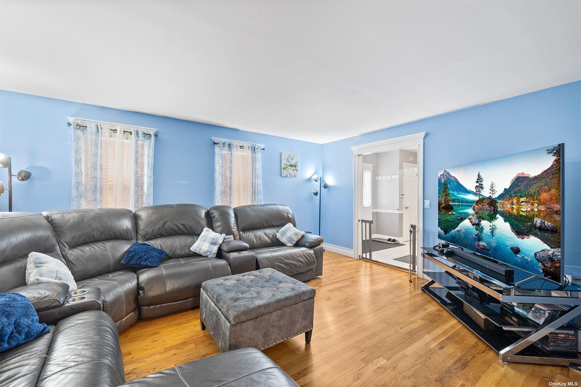 Single Family Victoria  Suffolk County, NY 11949, MLS-857638-5