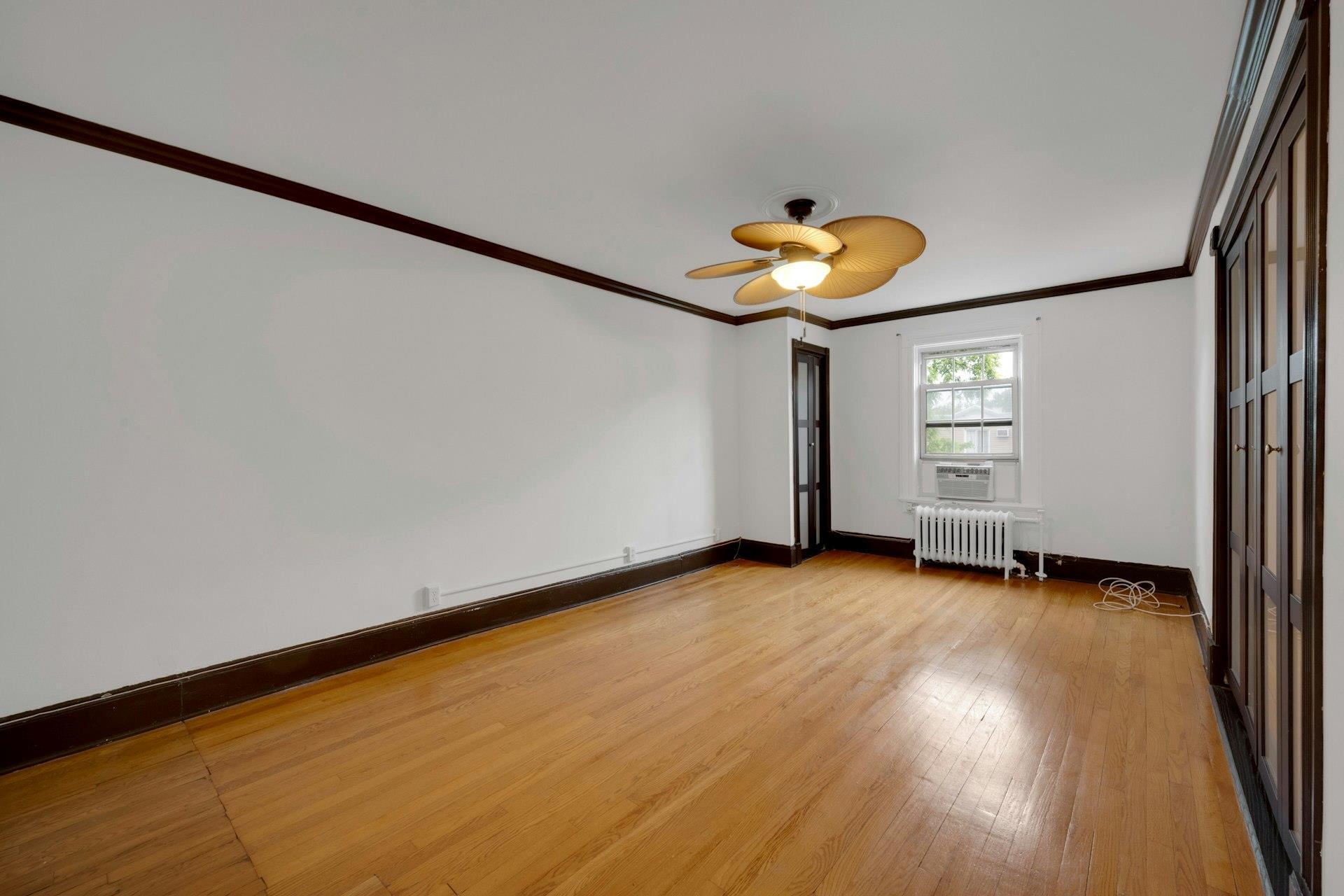 Single Family Baisley  Bronx, NY 10461, MLS-857647-18