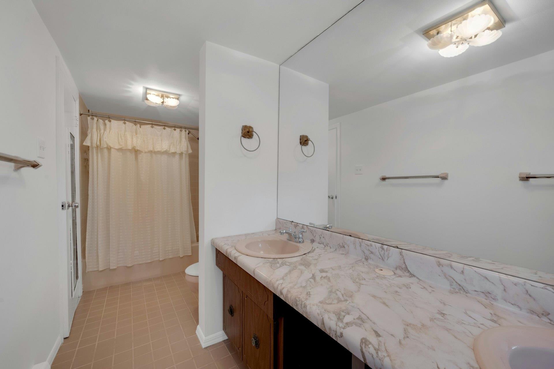 Single Family Baisley  Bronx, NY 10461, MLS-857647-27