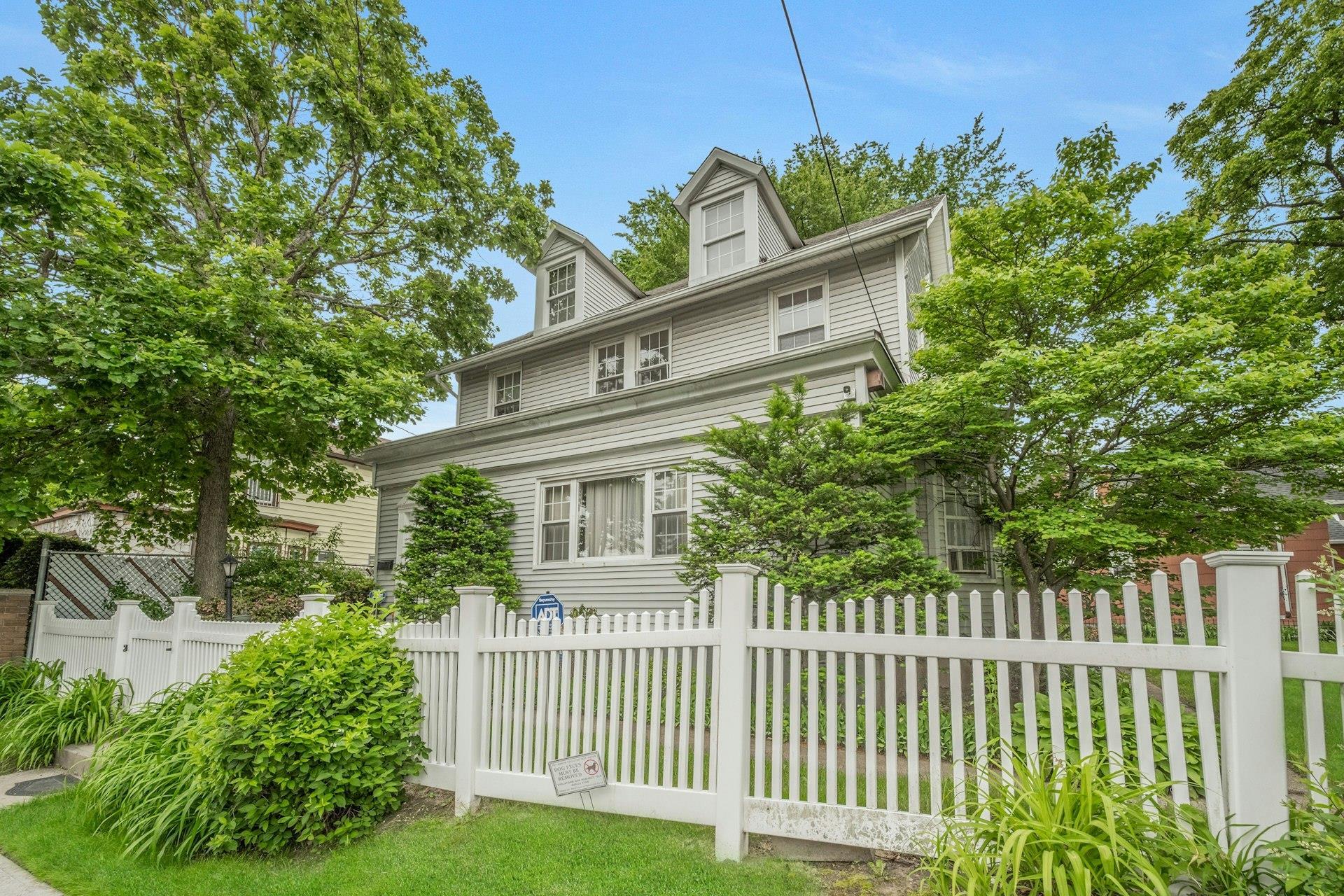 Single Family Baisley  Bronx, NY 10461, MLS-857647-3
