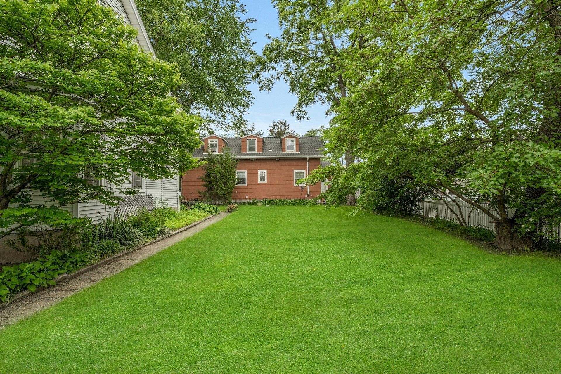 Single Family Baisley  Bronx, NY 10461, MLS-857647-40