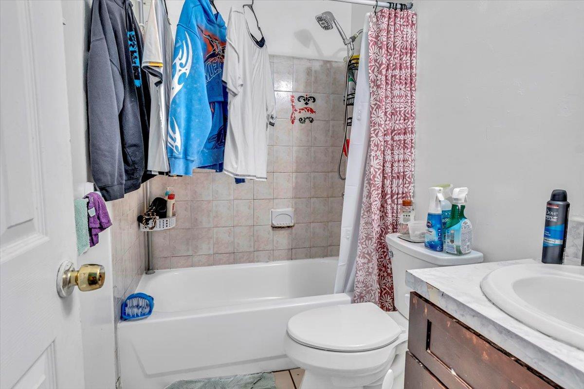 Single Family Woodycrest  Bronx, NY 10452, MLS-857658-15