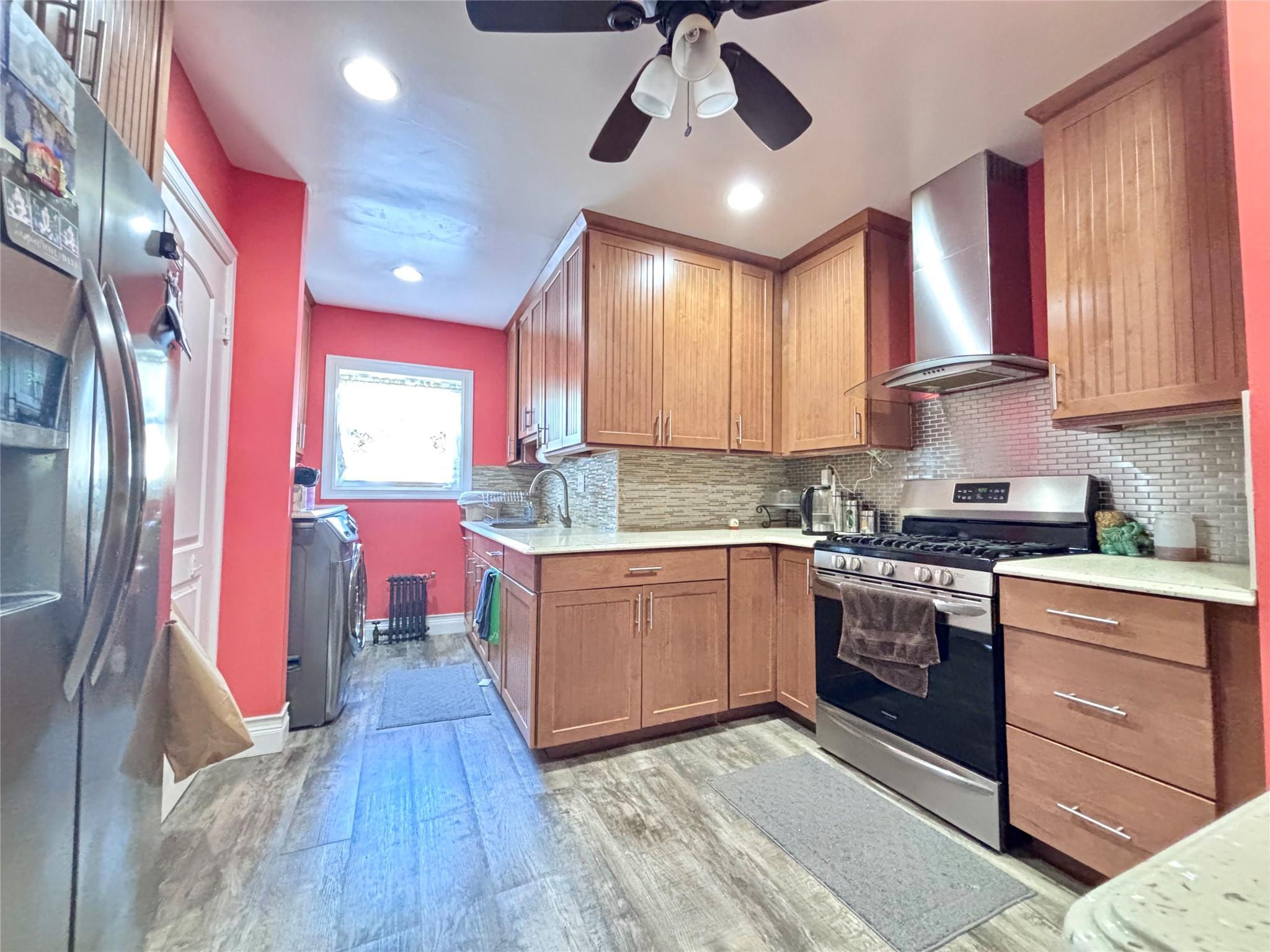 Single Family Vanderveer  Queens, NY 11429, MLS-857667-6