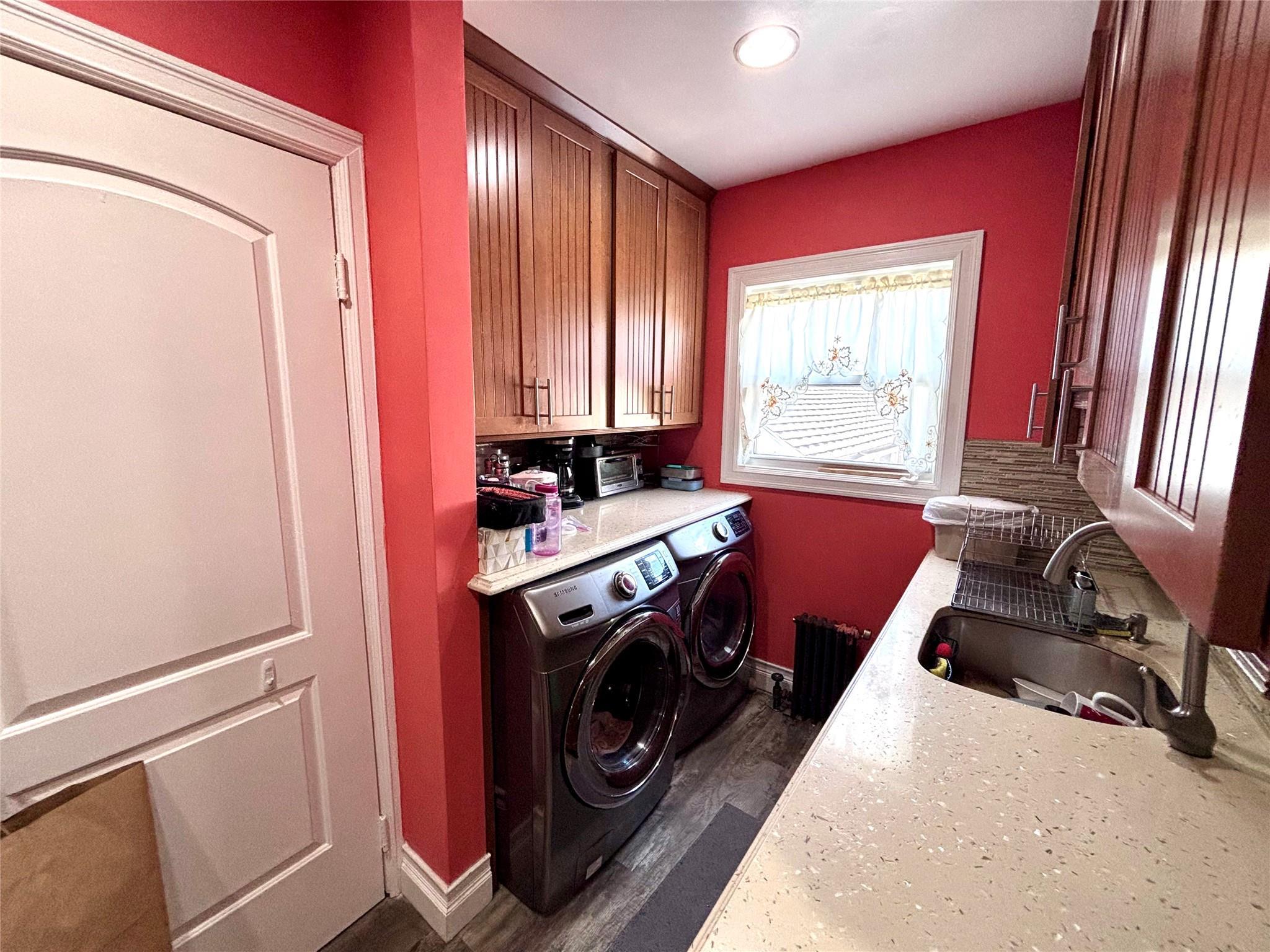 Single Family Vanderveer  Queens, NY 11429, MLS-857667-7