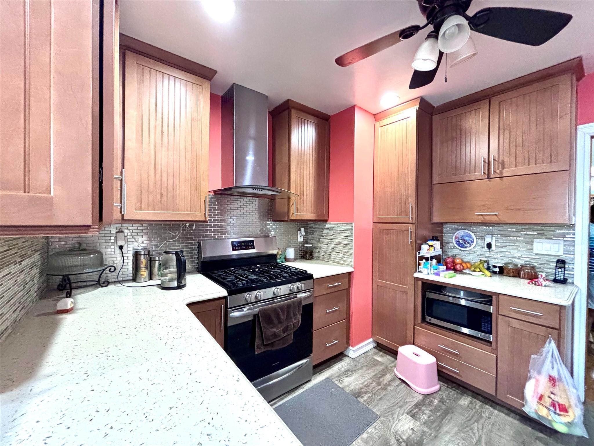 Single Family Vanderveer  Queens, NY 11429, MLS-857667-8